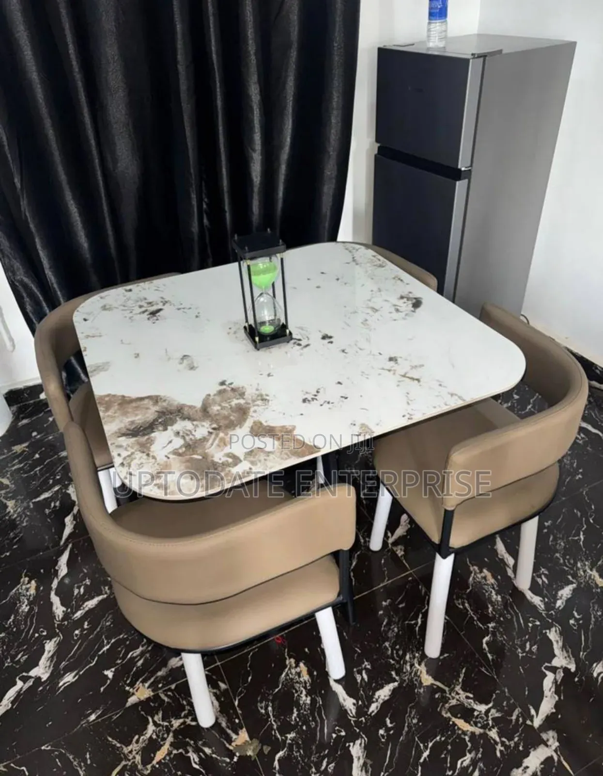 Padded Sit 4 Seaters Marble Dining Set