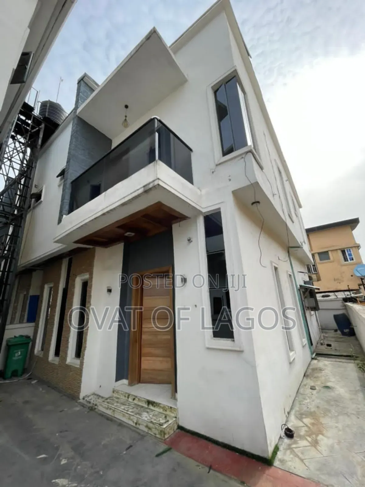 4bdrm Duplex in Lekki for rent