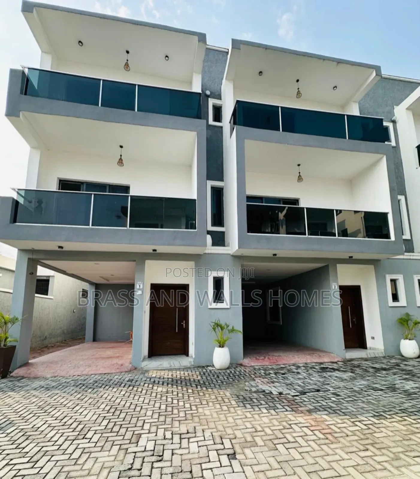 Furnished 4bdrm Duplex in Ikate for sale