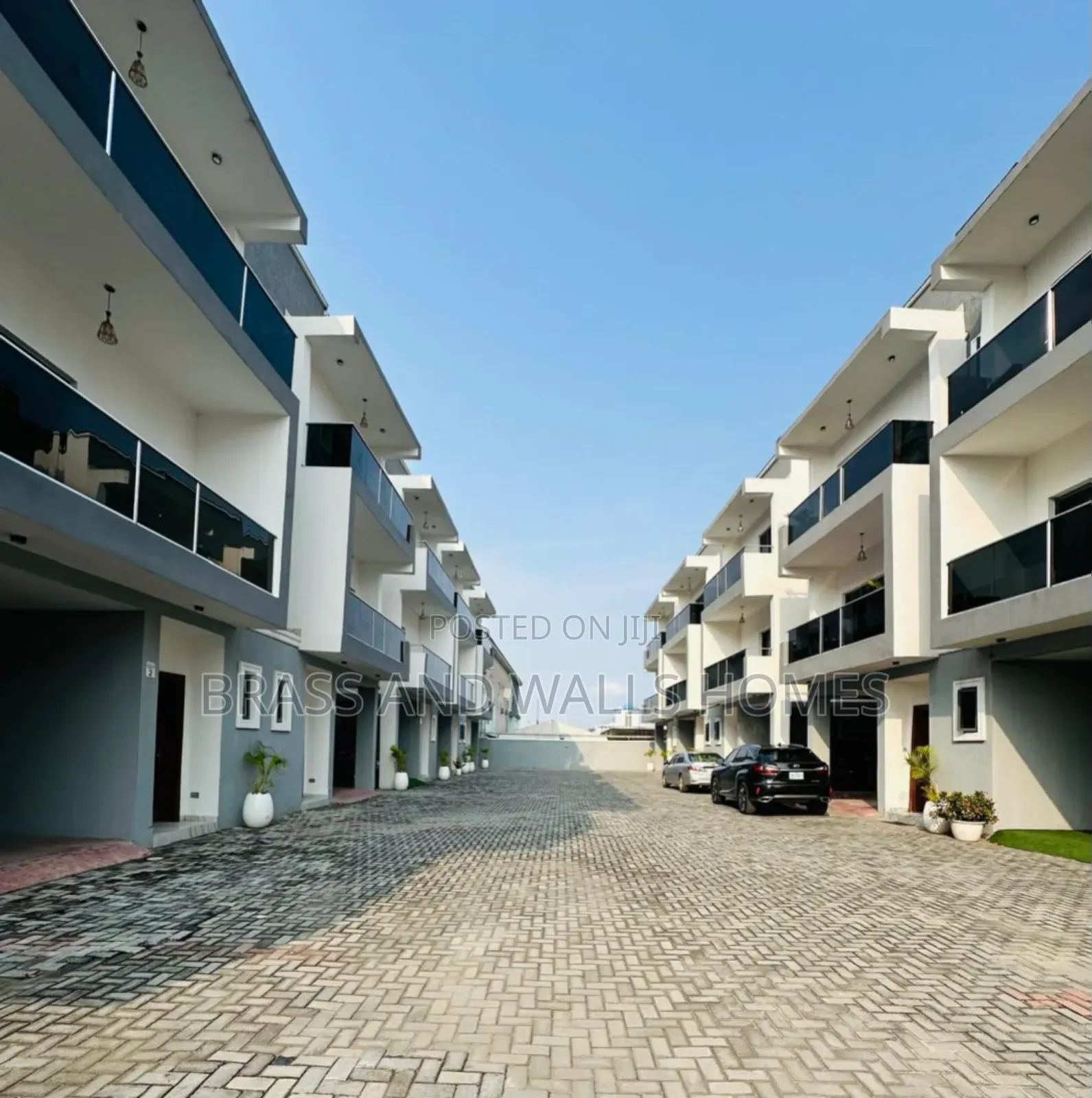 Furnished 4bdrm Duplex in Ikate for sale