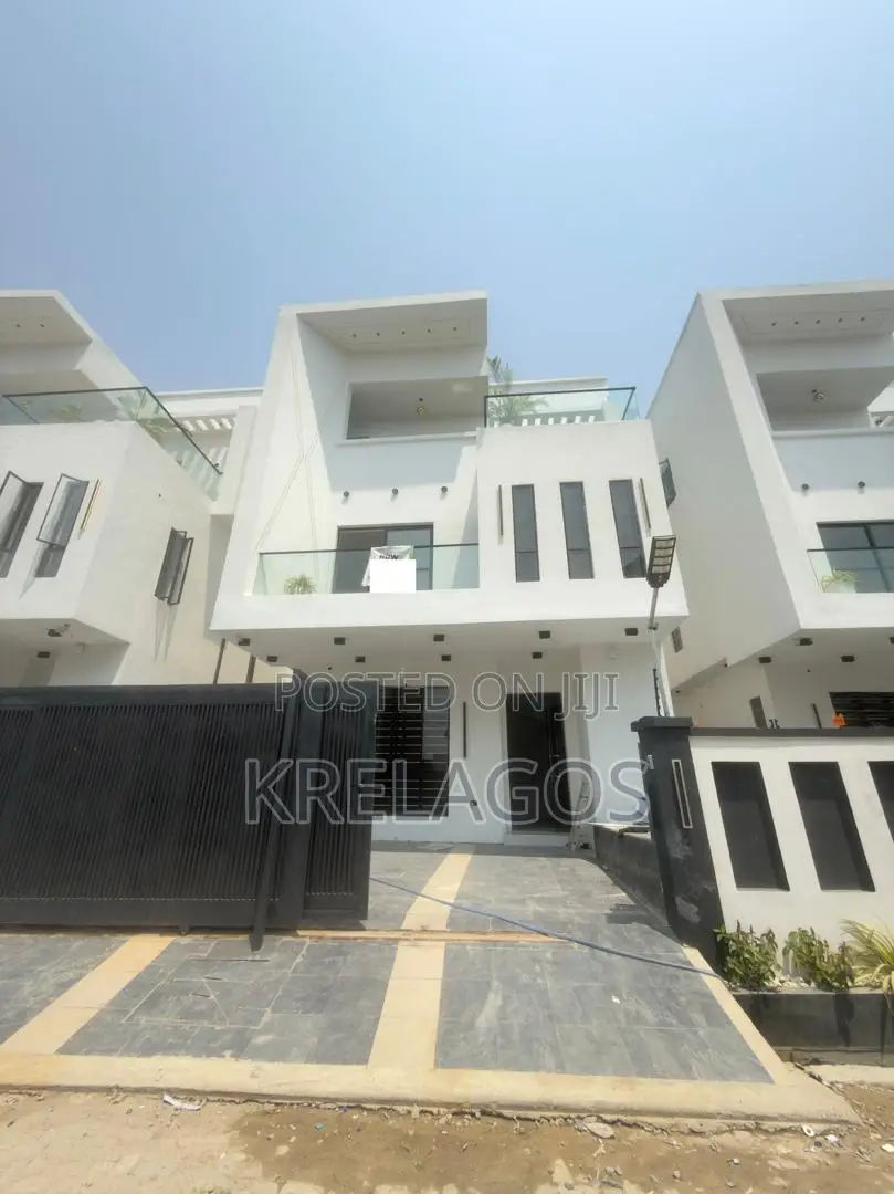 5bdrm Duplex in Ikota for sale