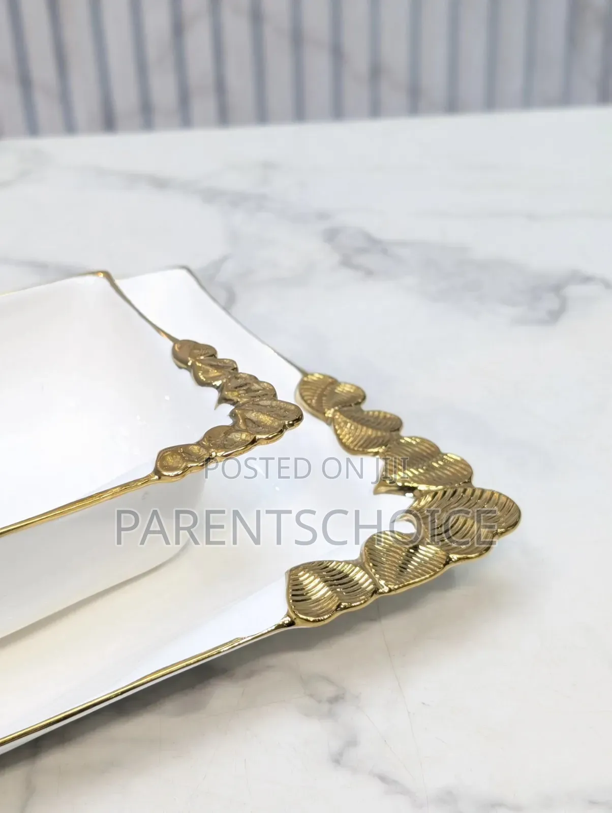 12pcs Gold Designed Ceramic Bowl and 12 PCS Ceramic Plate-24pcs
