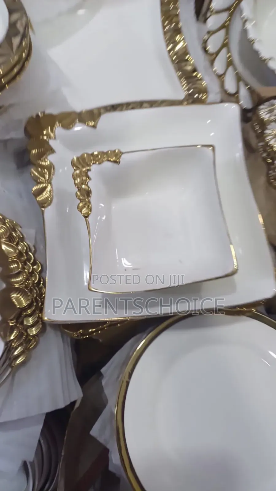 12pcs Gold Designed Ceramic Bowl and 12 PCS Ceramic Plate-24pcs