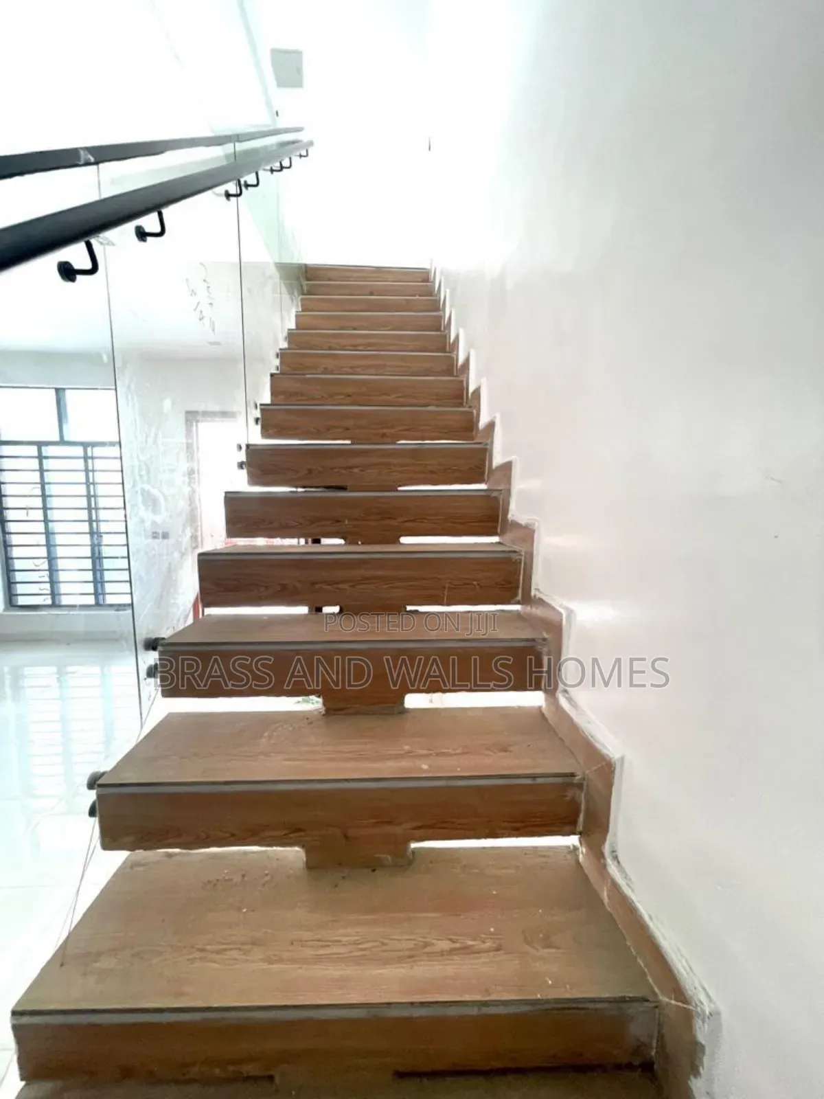 Furnished 4bdrm Duplex in Ikate for sale