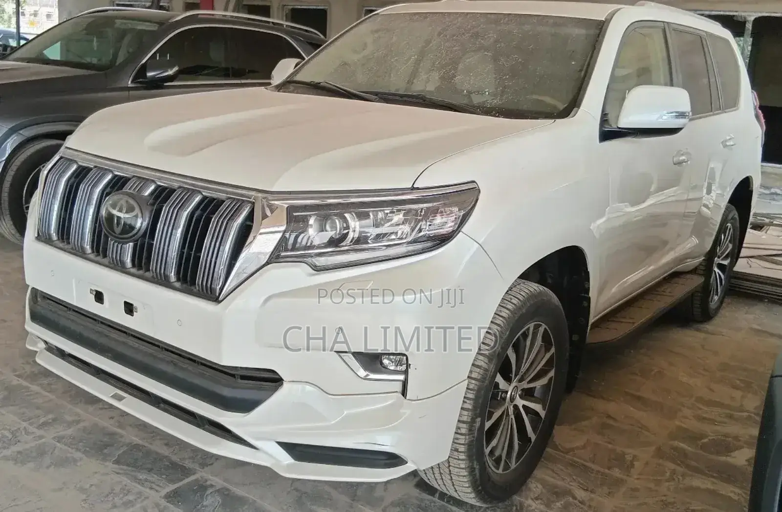 Toyota Land Cruiser Prado 2.7 2023 Off white