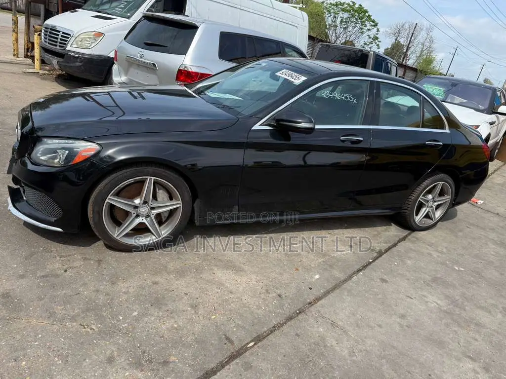 Mercedes-Benz C300 Luxury Sedan RWD (2.0L 4cyl 7A) 2016 Black