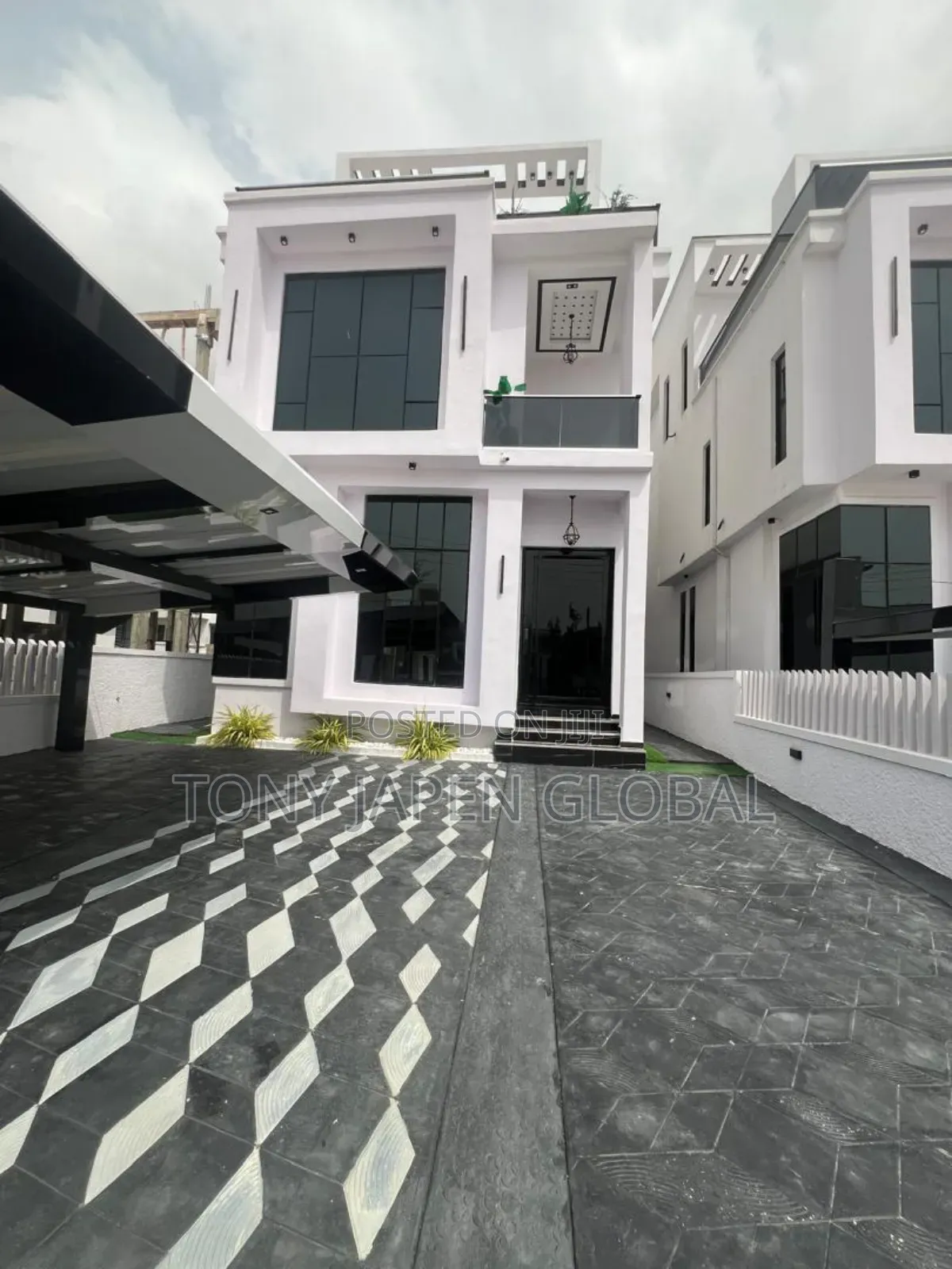 5bdrm Duplex in Megamound, Ajah for sale