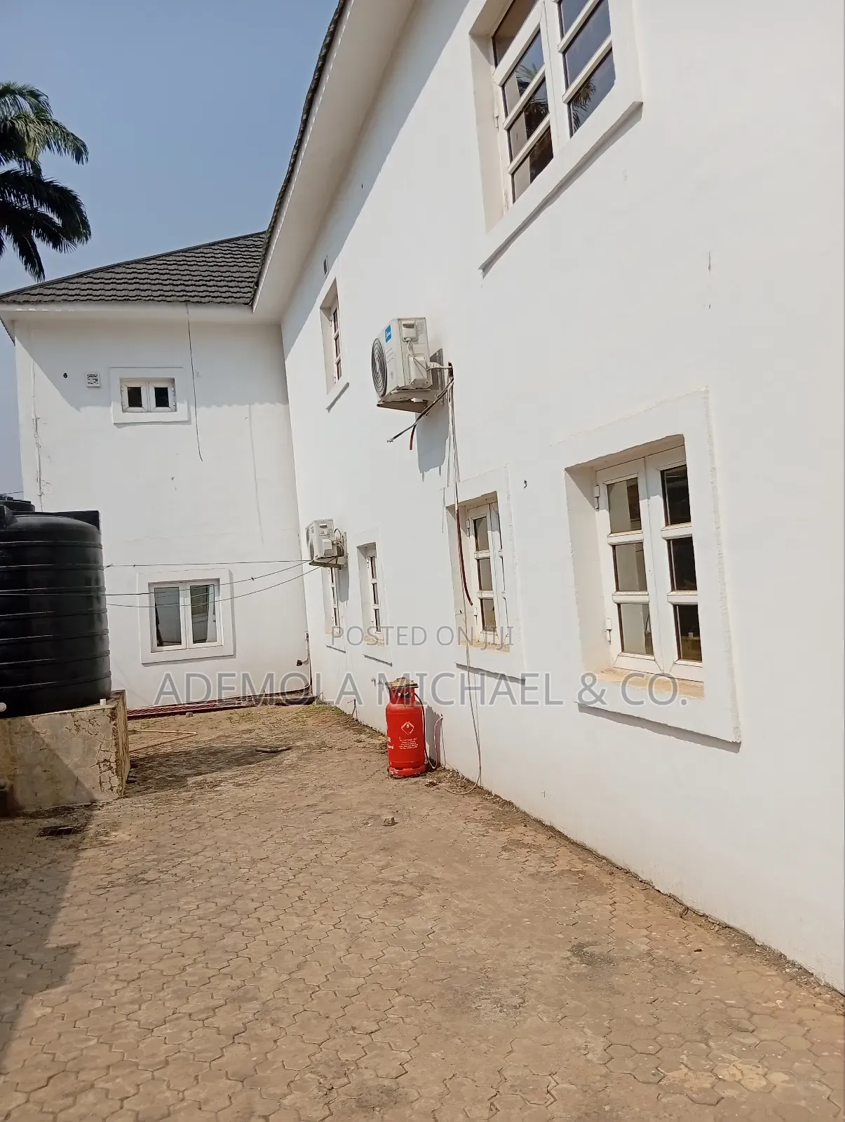 Furnished 7bdrm Duplex in Asokoro for rent