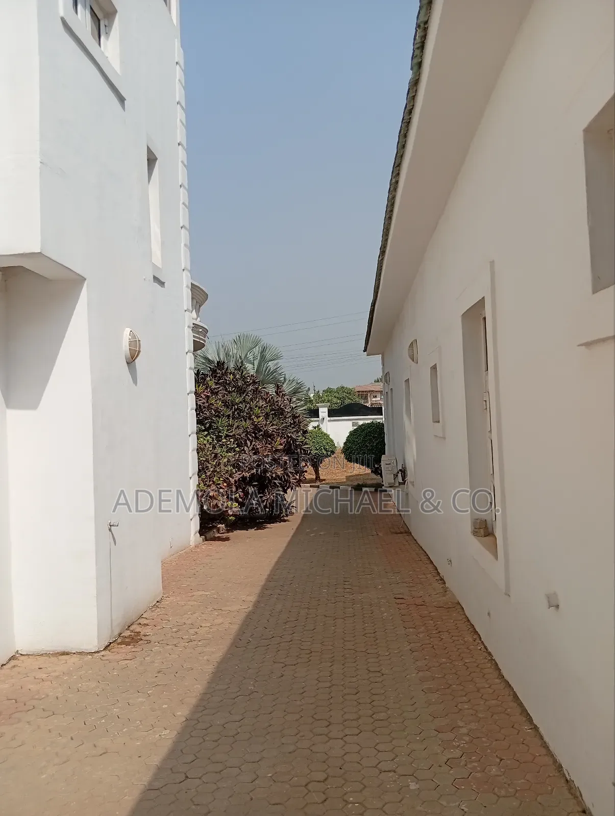 Furnished 7bdrm Duplex in Asokoro for rent