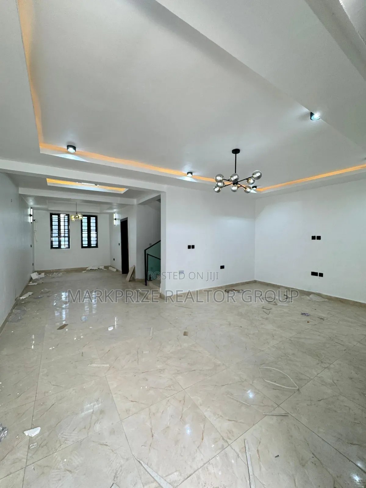 4bdrm Duplex in Surulere Lagos, Alaka Estate for sale