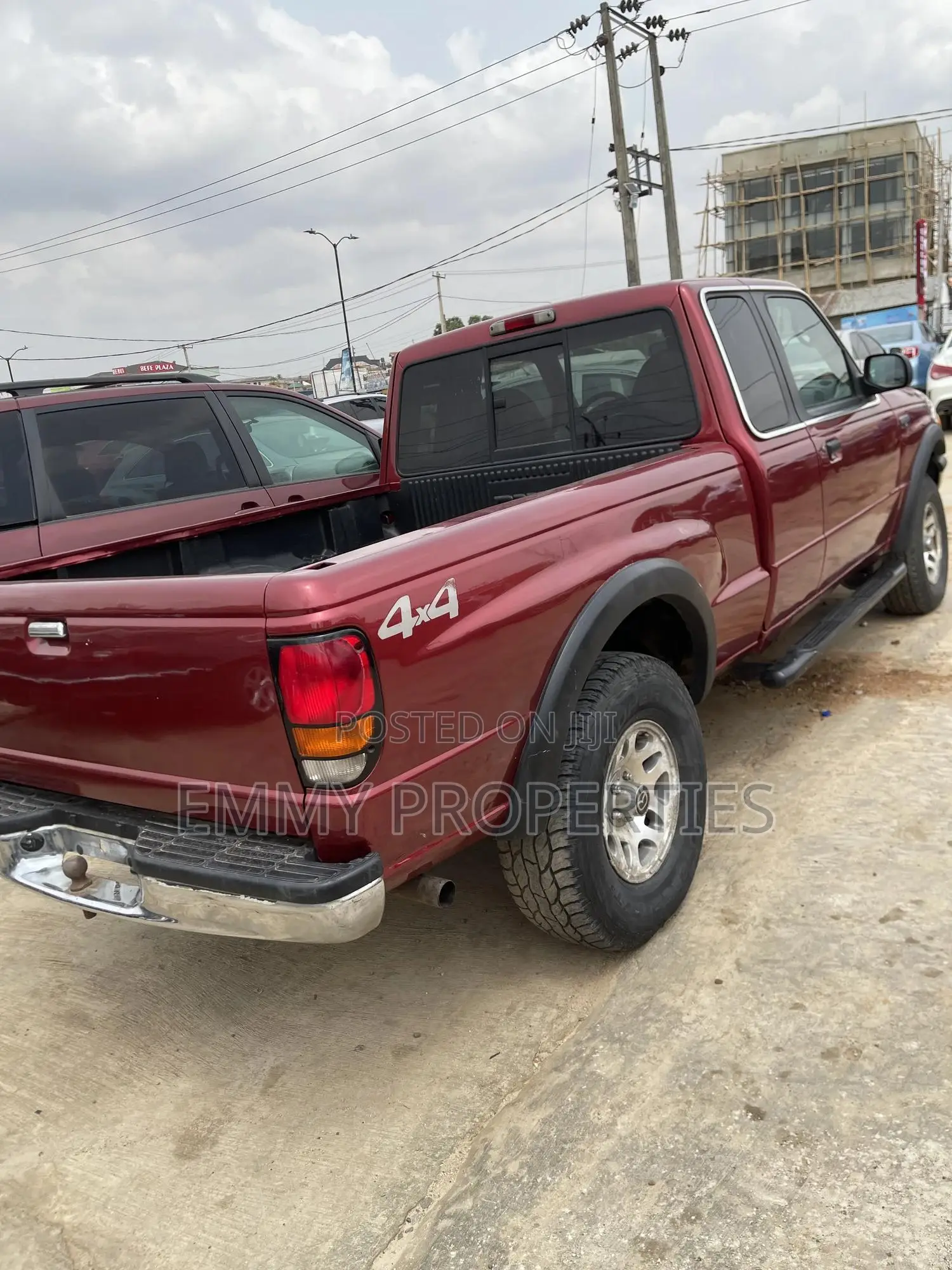 Mazda B-series 2000 Red