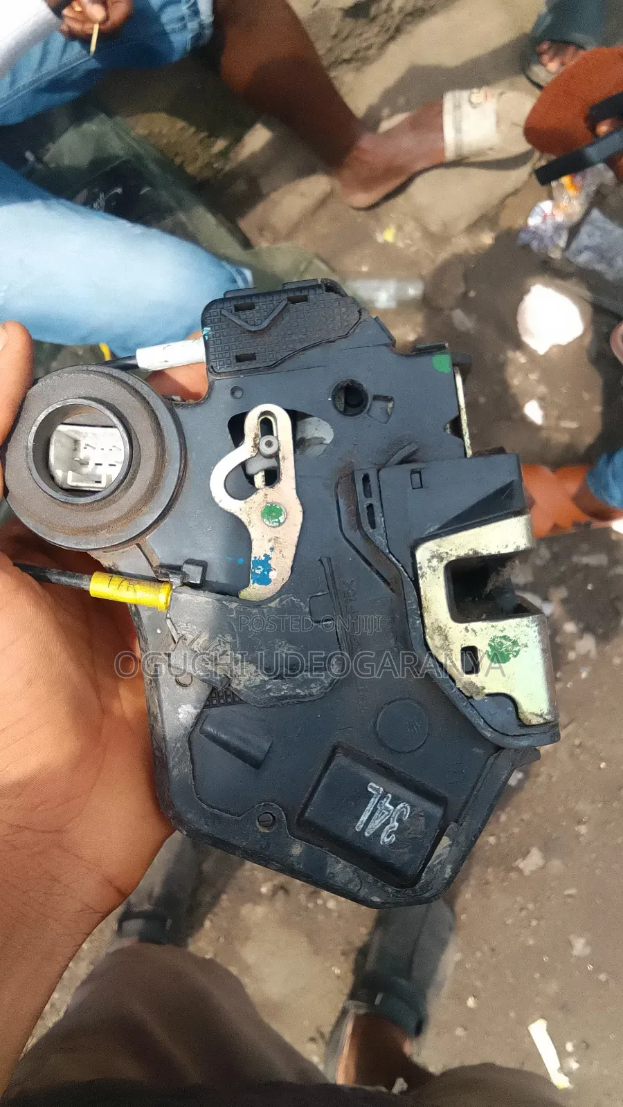 Door Catch for Toyota Corolla 2005