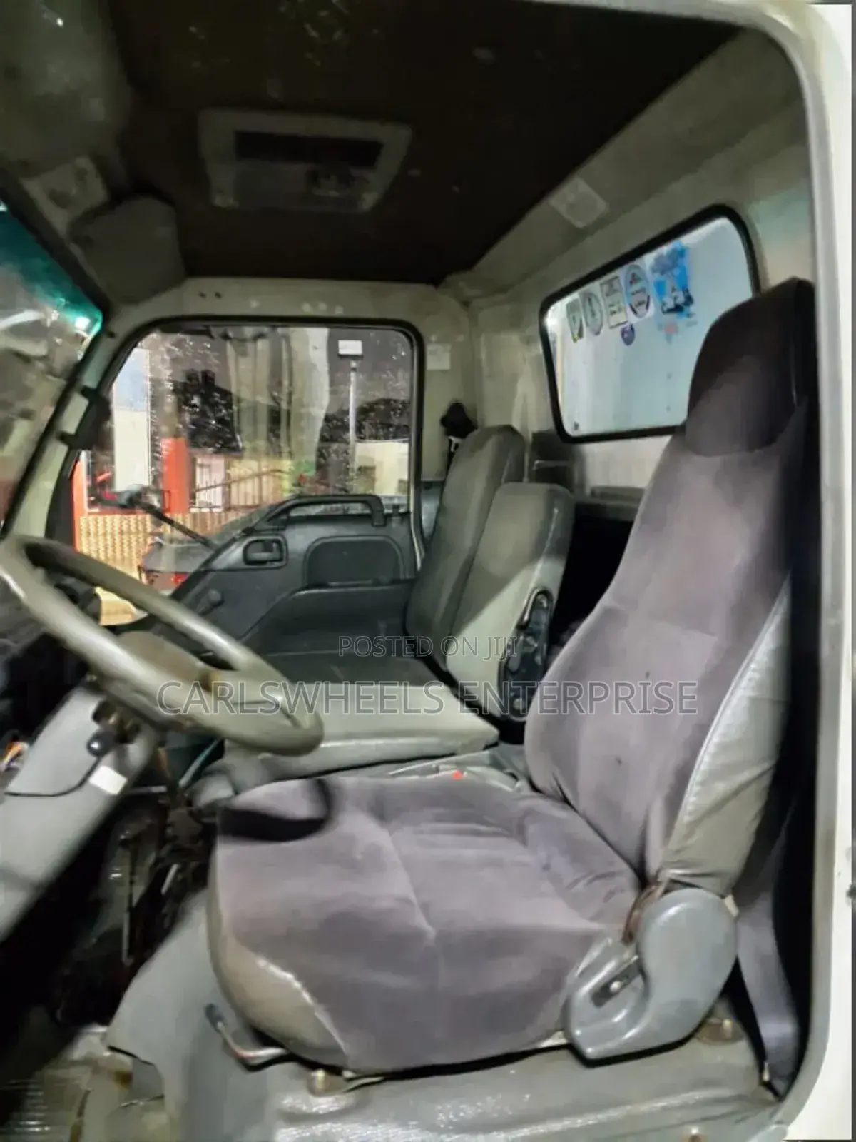 Fairly Used 2005 Isuzu Truck