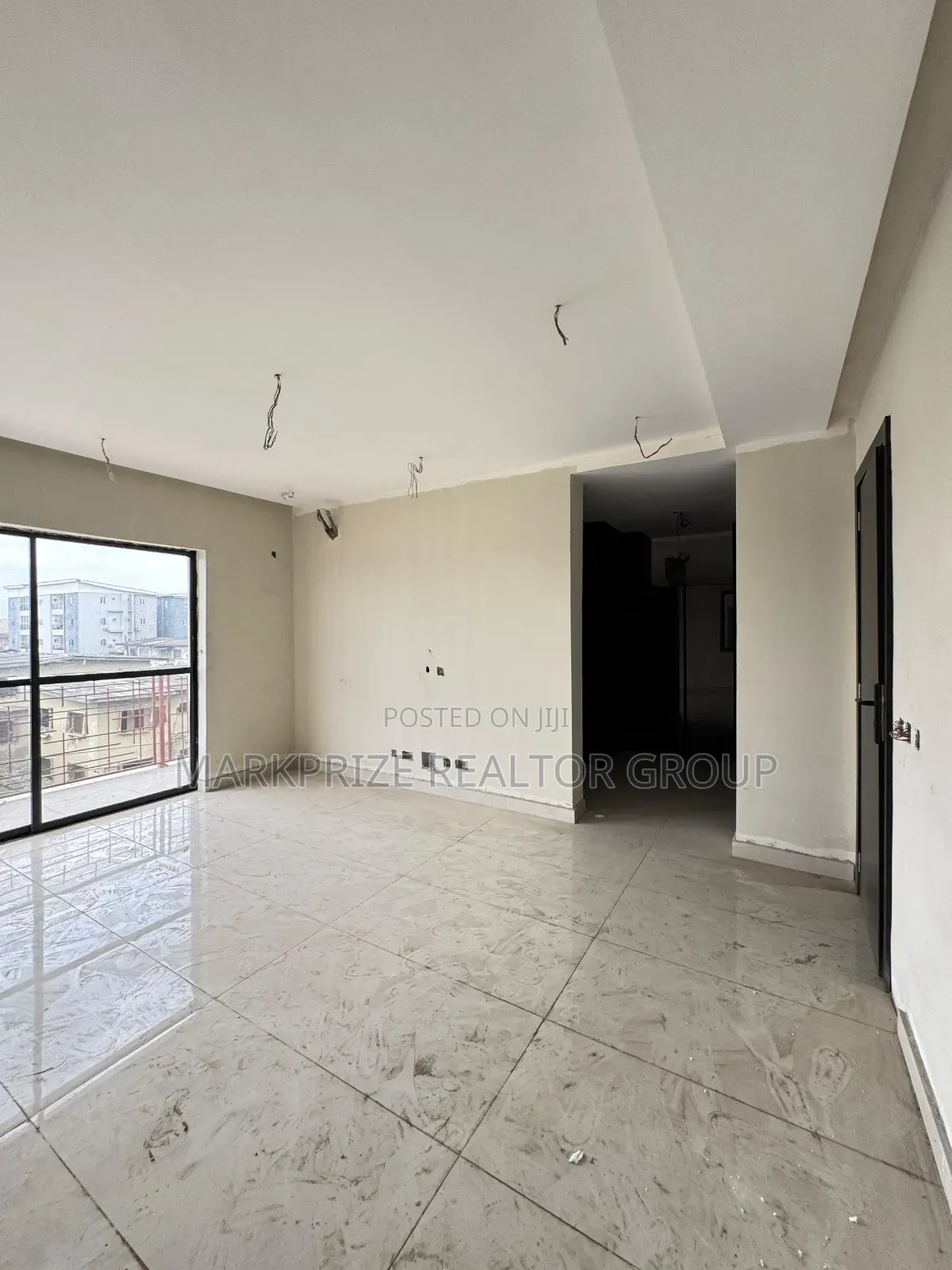4bdrm Duplex in Obanikoro Maryland for sale