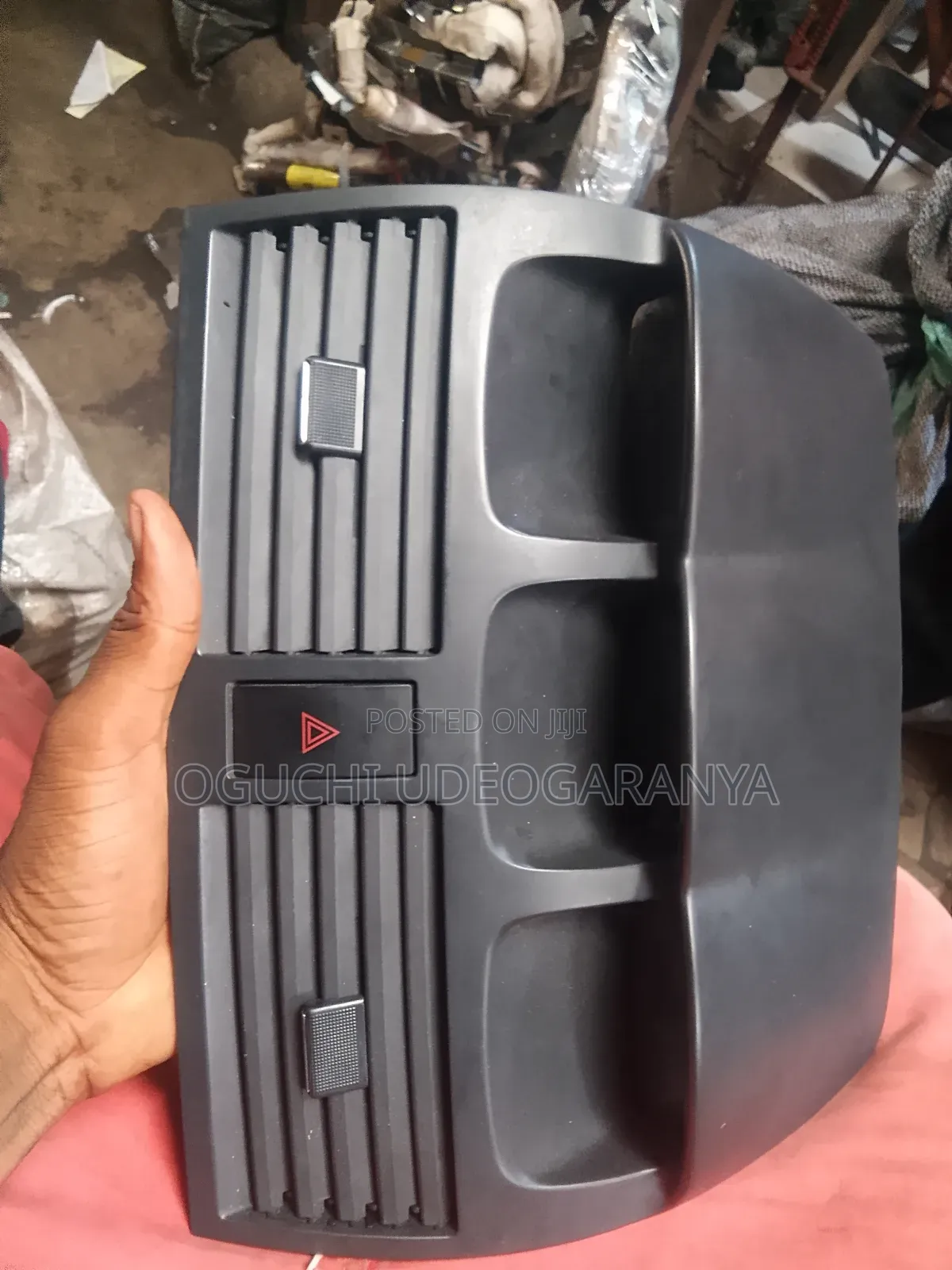 Center Vent for Toyota Solara