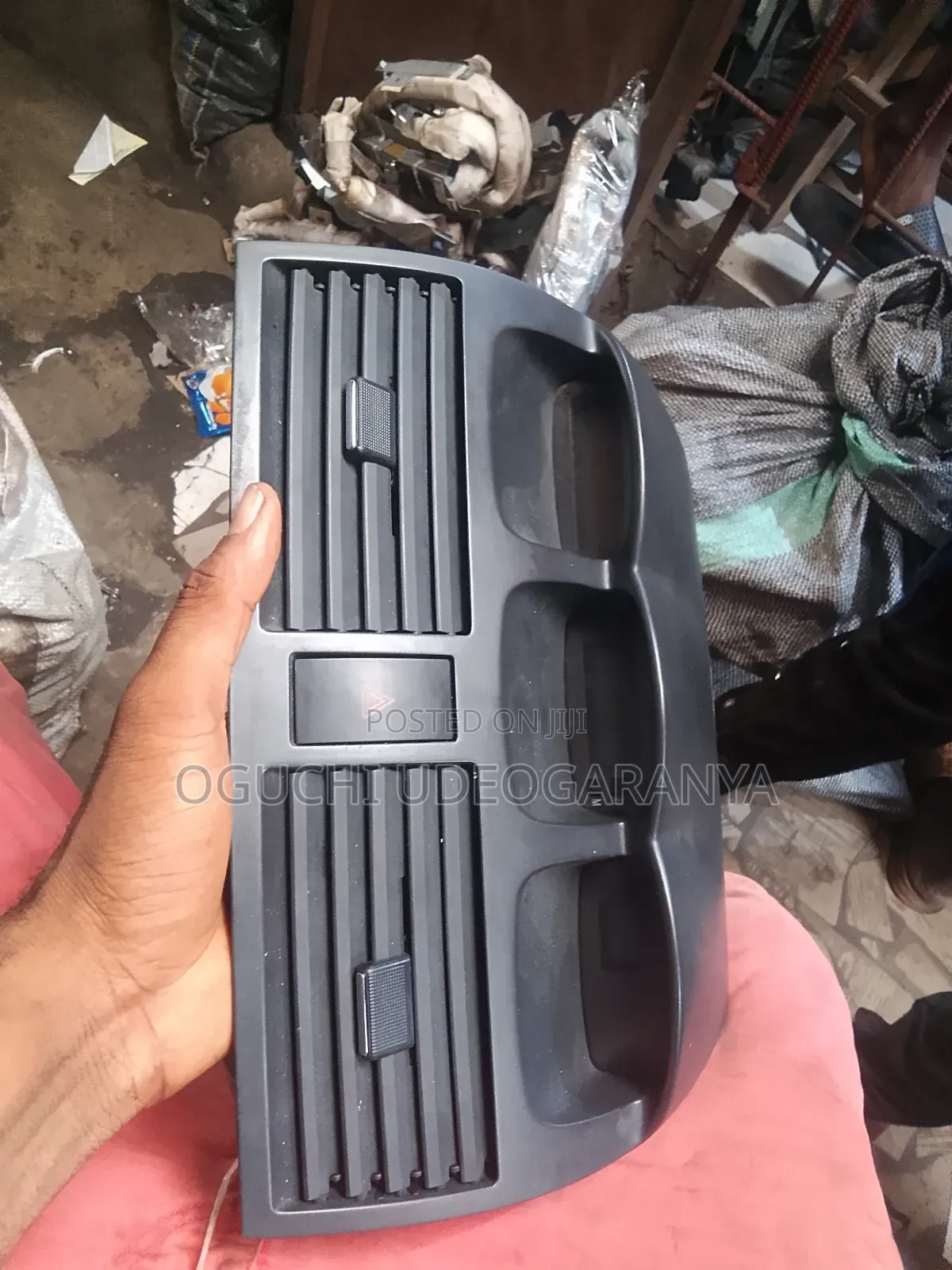 Center Vent for Toyota Solara