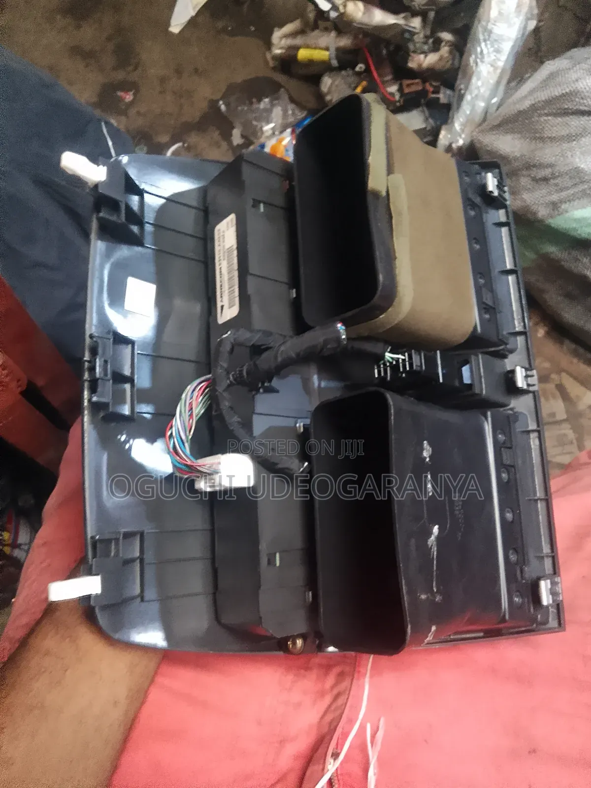Center Vent for Toyota Solara