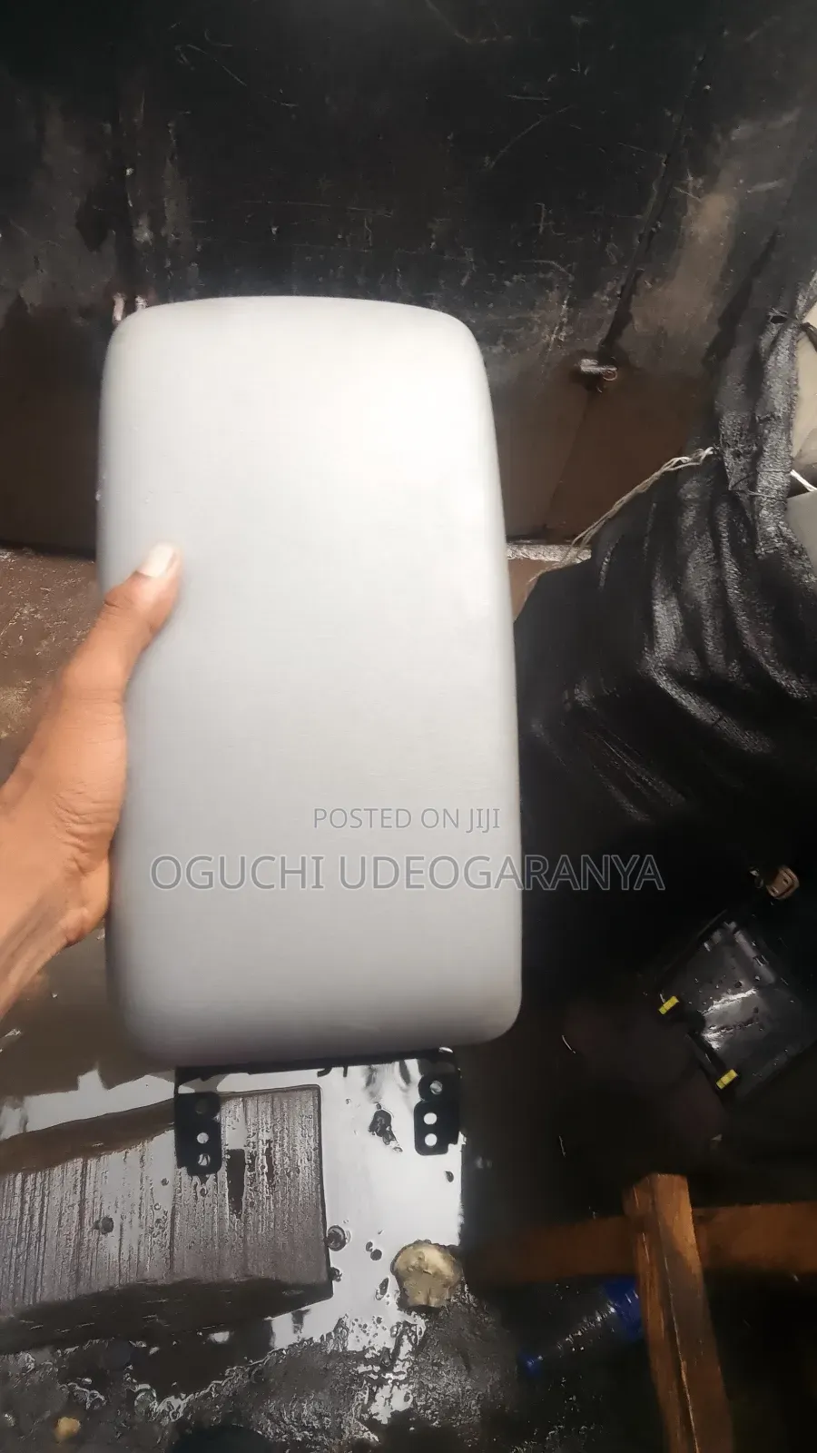 Armless for Toyota Camry 2004