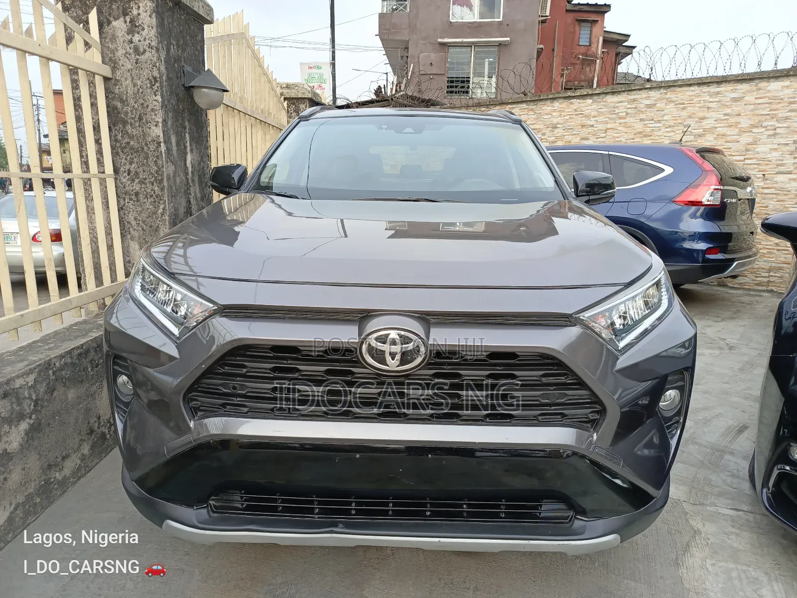Toyota RAV4 Limited AWD 2020 Gray