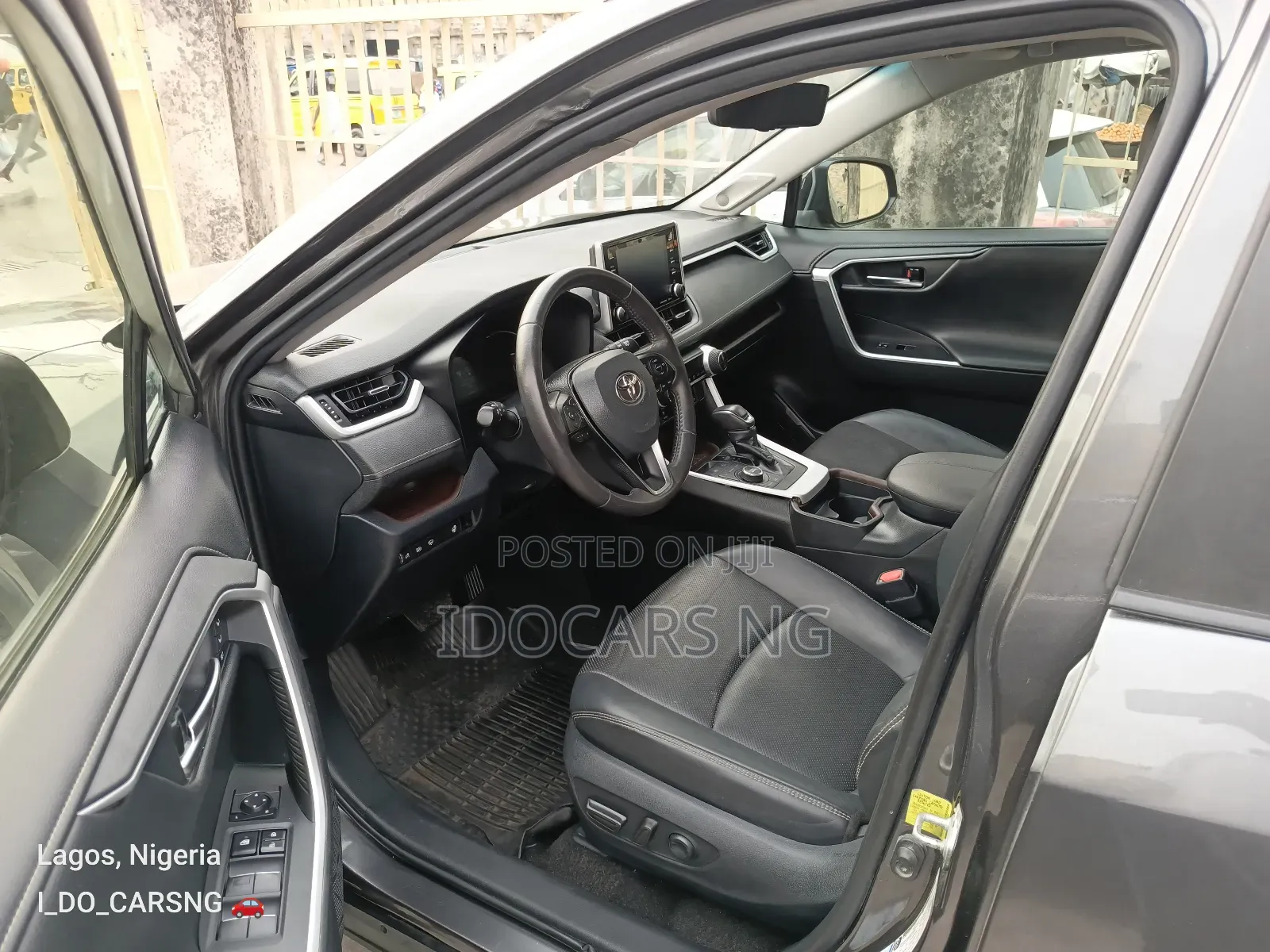 Toyota RAV4 Limited AWD 2020 Gray