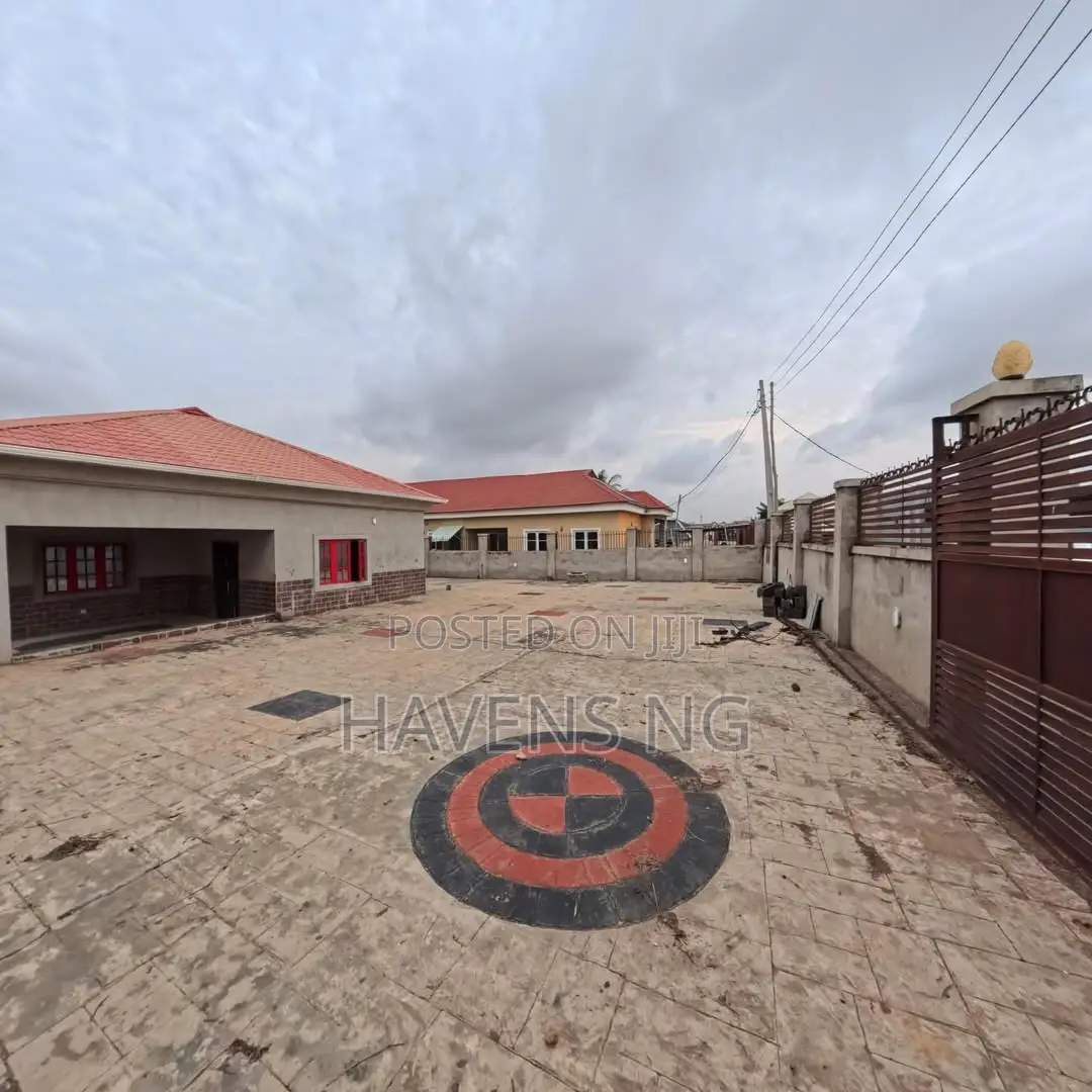 3bdrm Bungalow in Abeokuta South for sale
