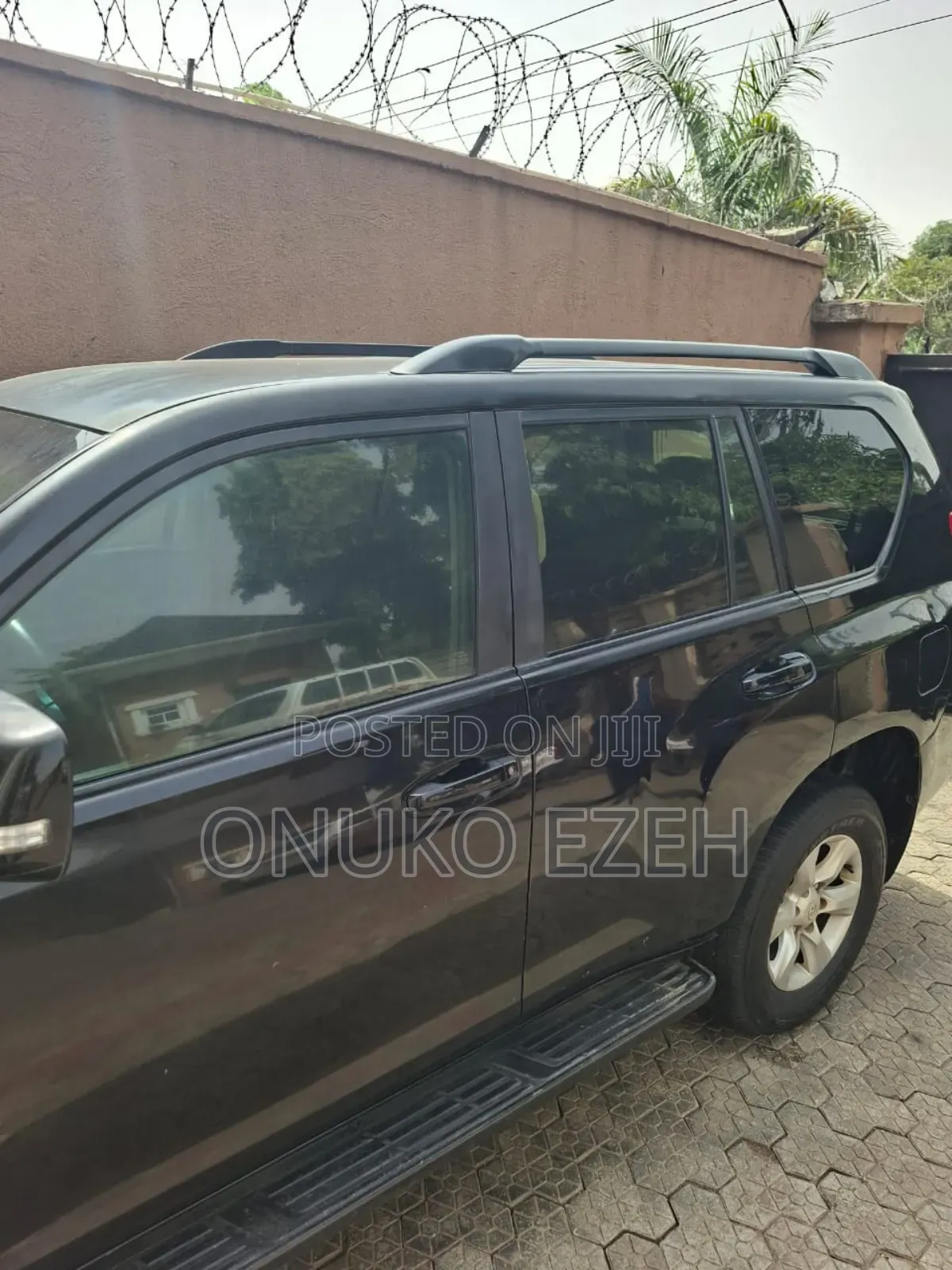 Toyota Land Cruiser Prado 2010 Black