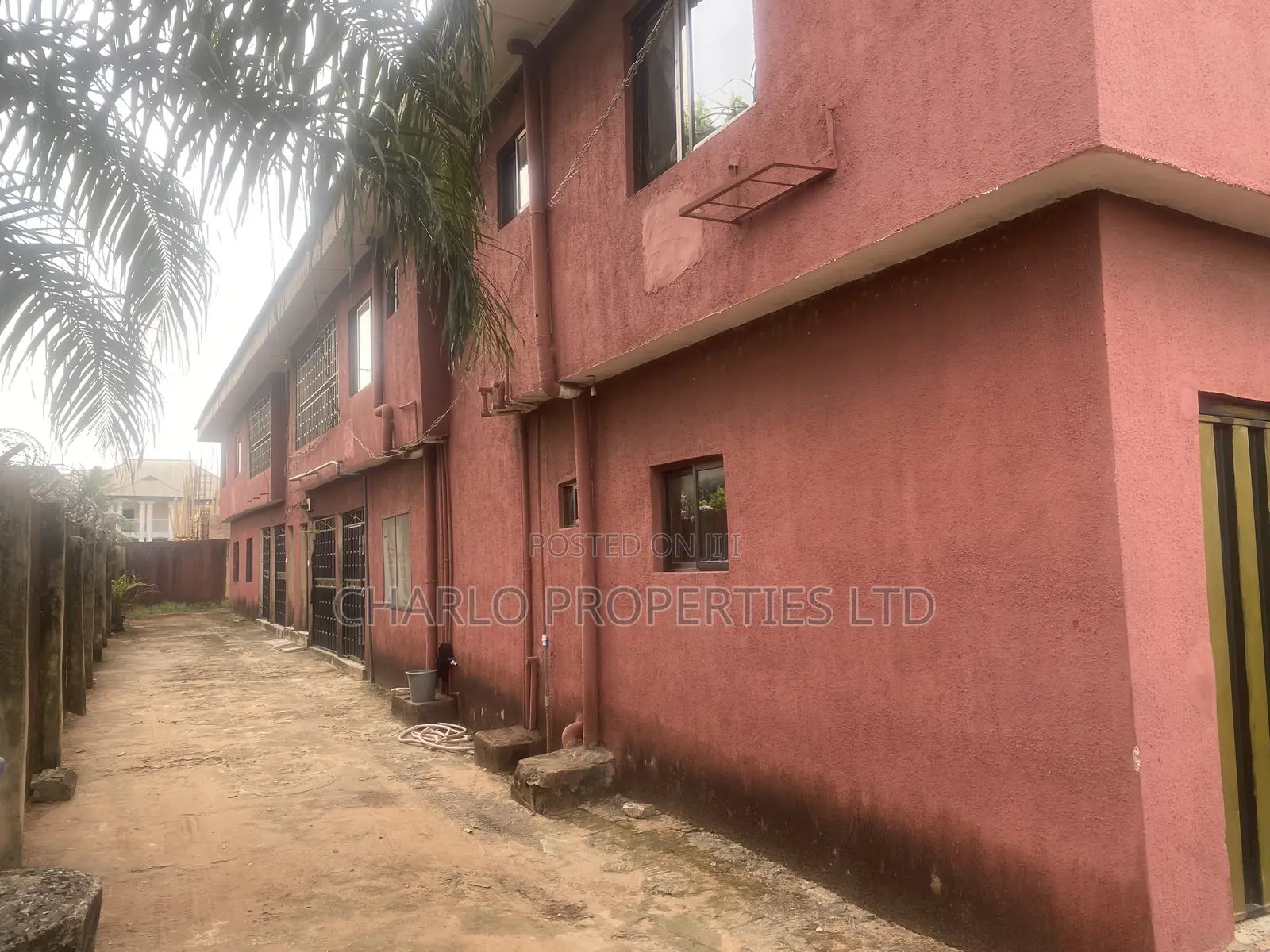 12bdrm Block of Flats in Benin City for sale