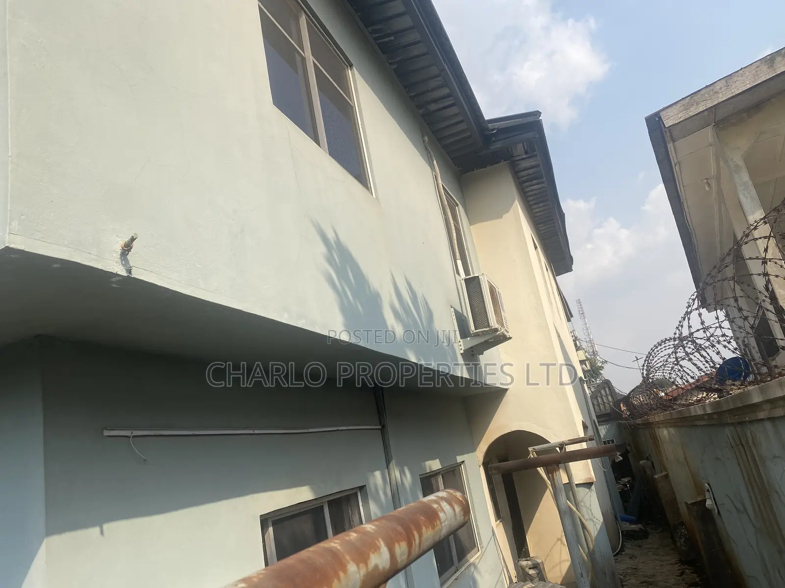 12bdrm Block of Flats in Benin City for sale