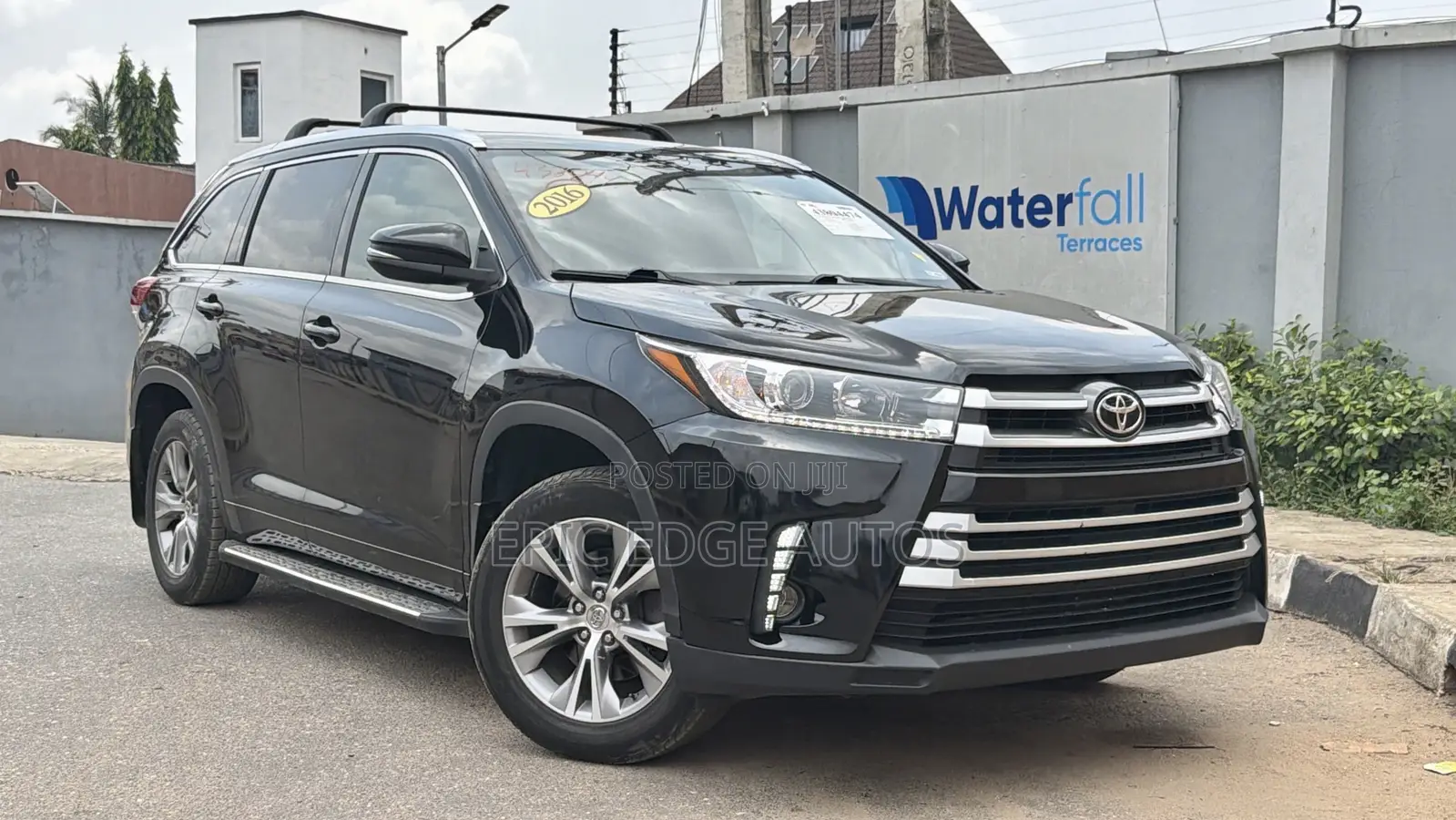 Toyota Highlander XLE 4x4 V6 (3.5L 6cyl 8A) 2017 Black