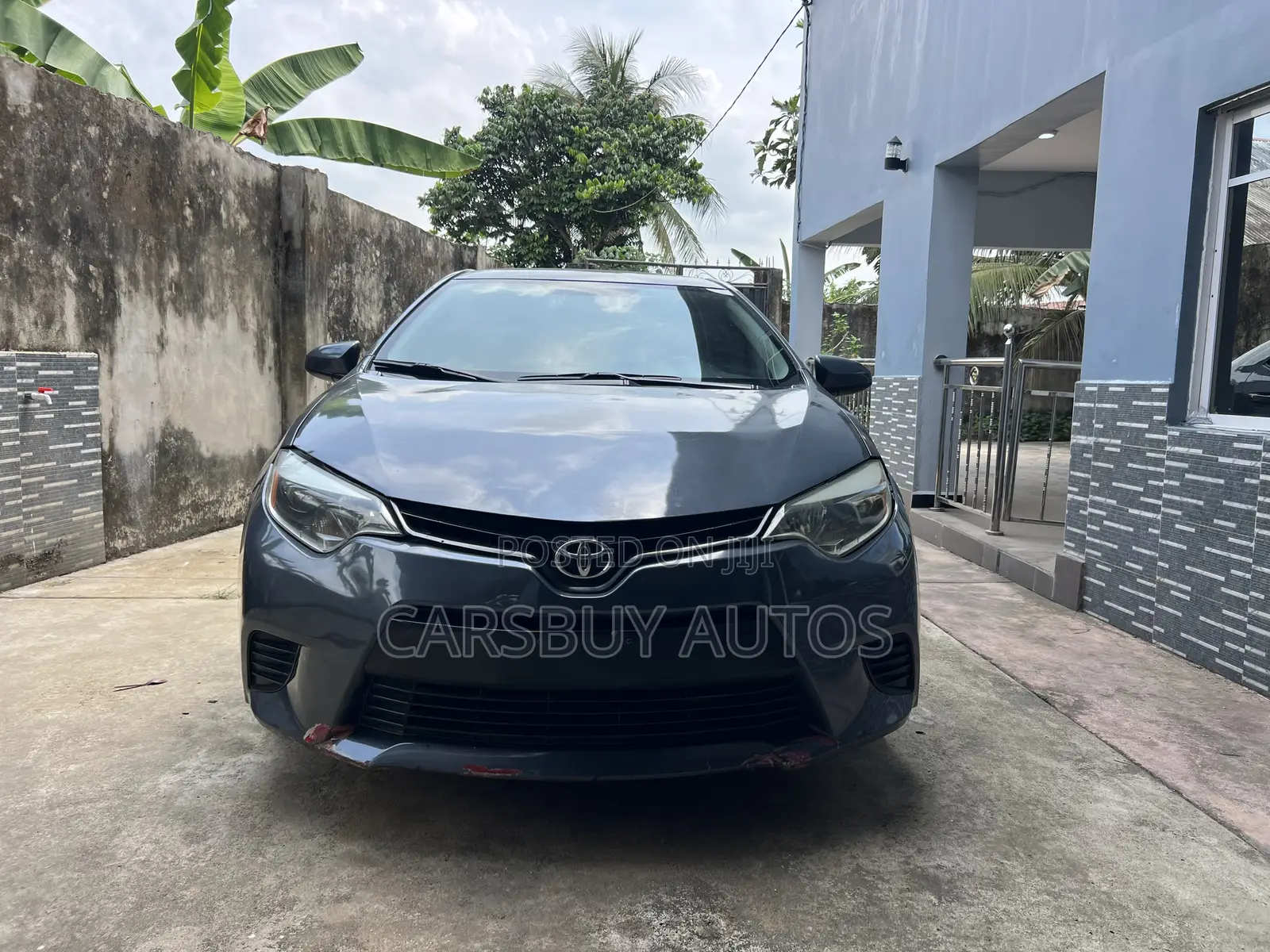 Toyota Corolla LE 4dr Sedan (1.8L 4cyl CVT) 2015 Gray