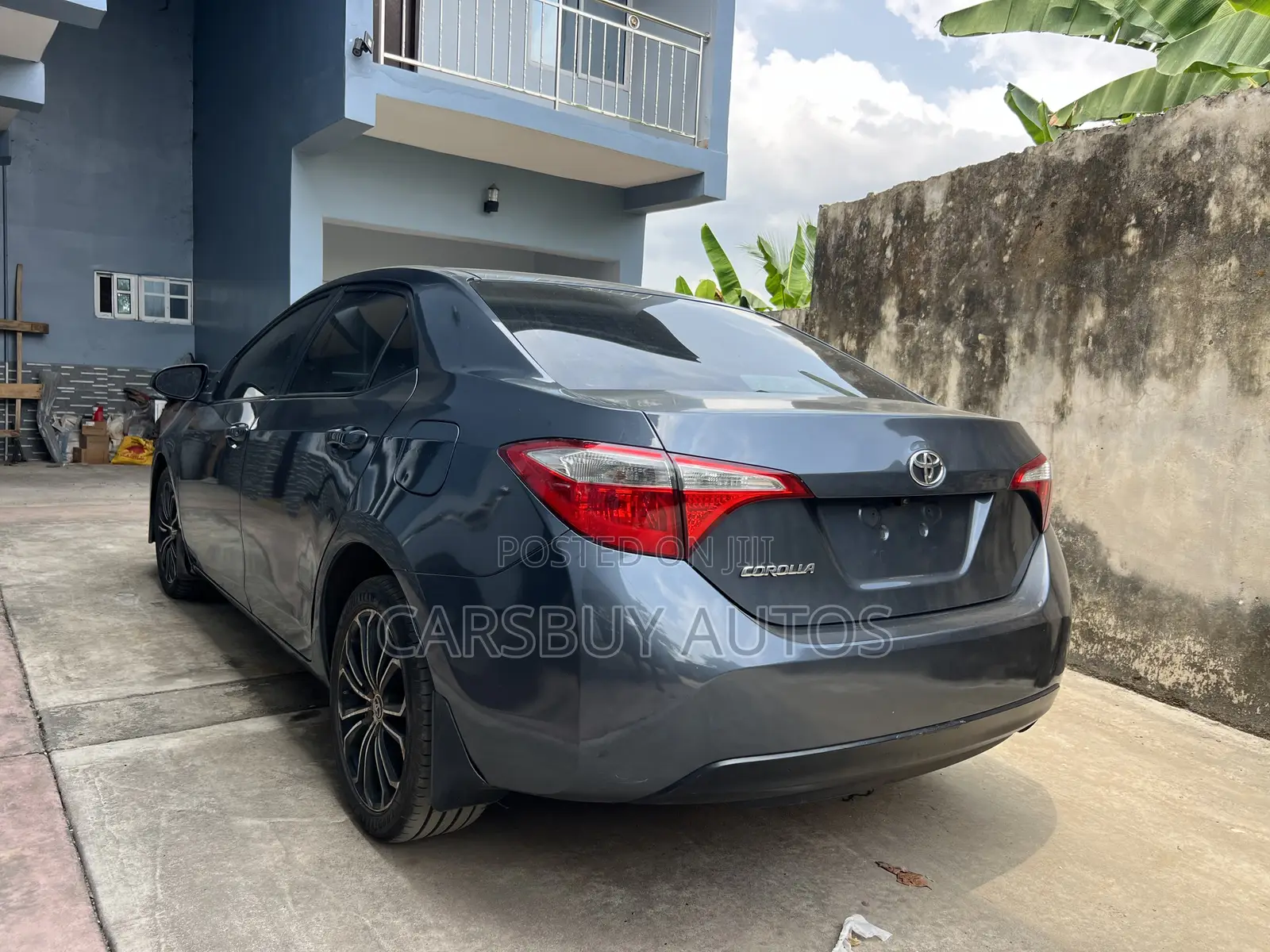 Toyota Corolla LE 4dr Sedan (1.8L 4cyl CVT) 2015 Gray