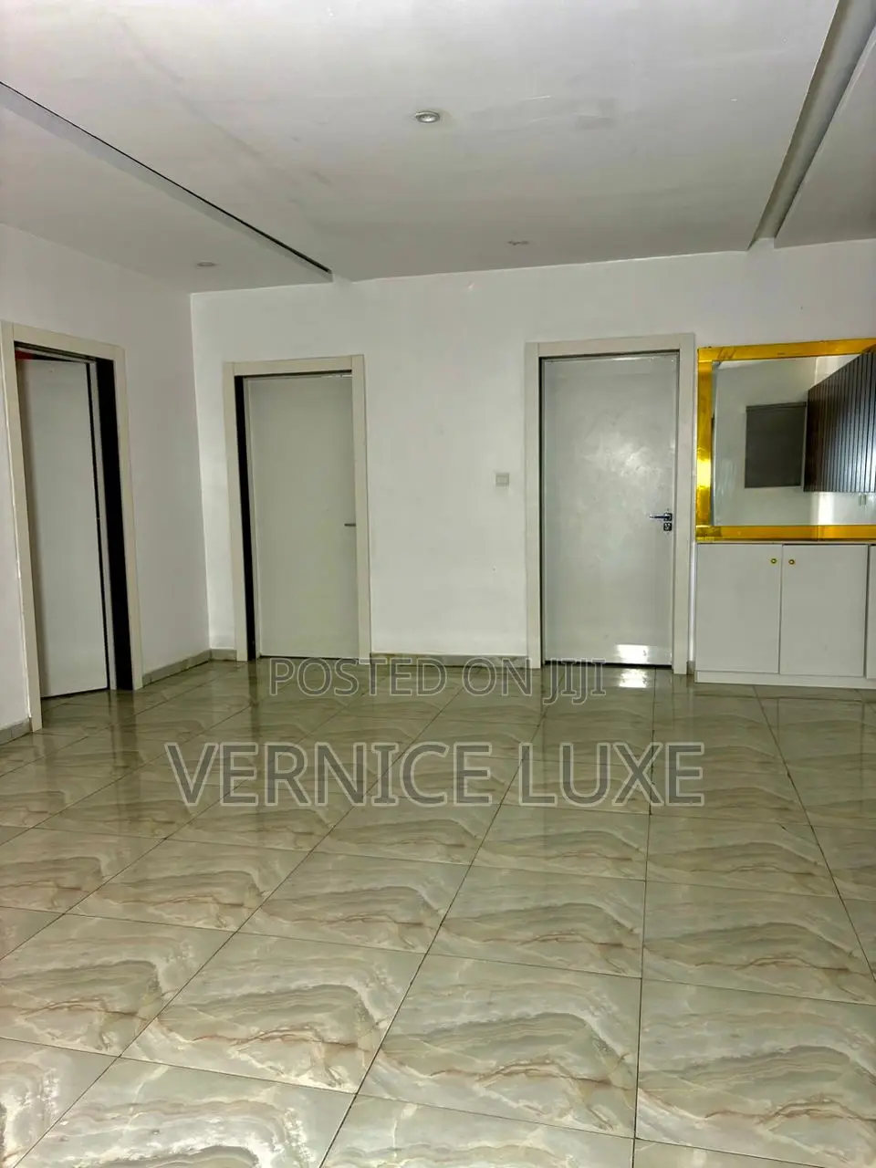 3bdrm Block of Flats in Lekki Phase 1 for sale