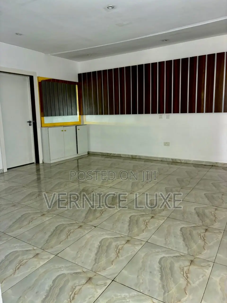 3bdrm Block of Flats in Lekki Phase 1 for sale
