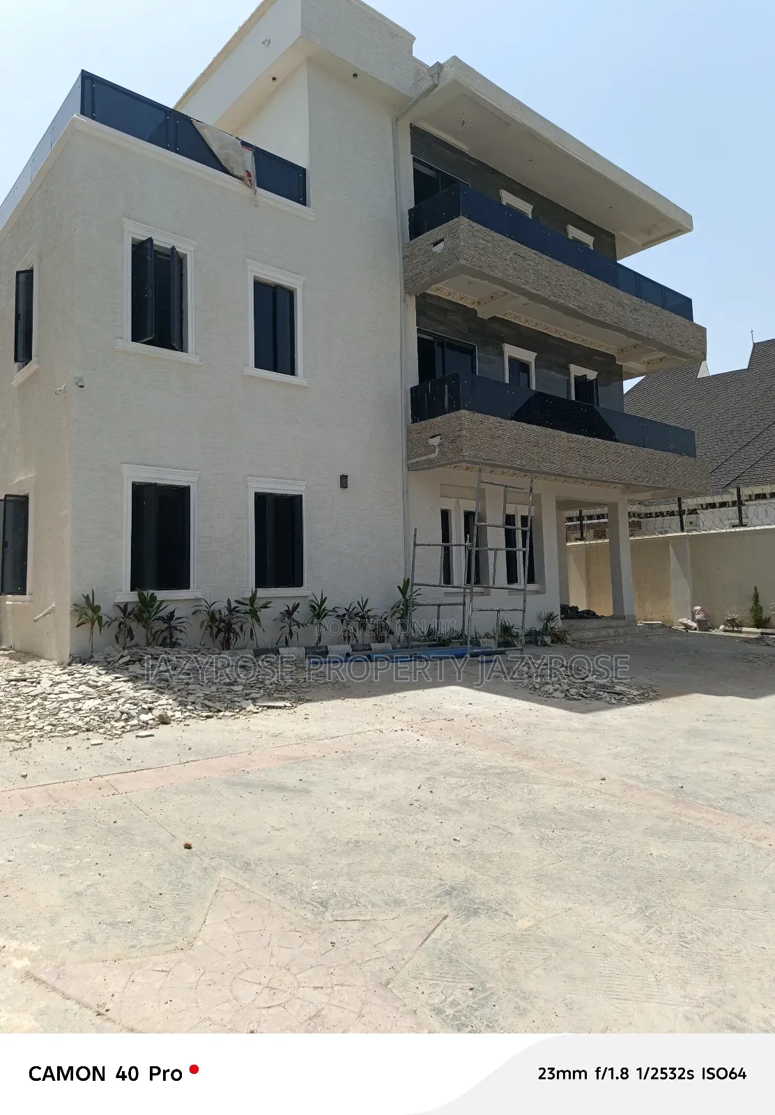 6bdrm Duplex in Asokoro for sale
