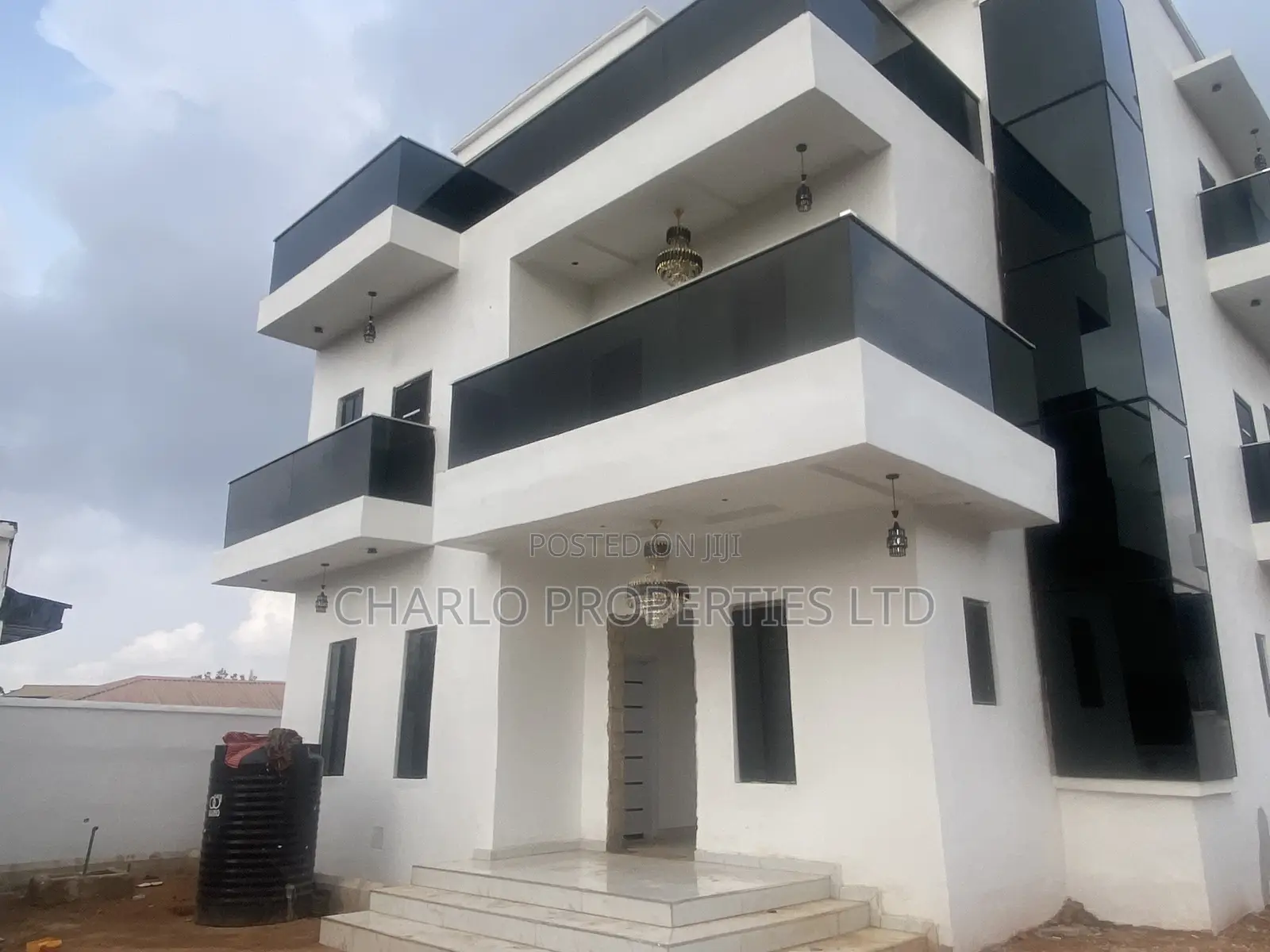 Furnished 7bdrm Duplex in Benin City for sale