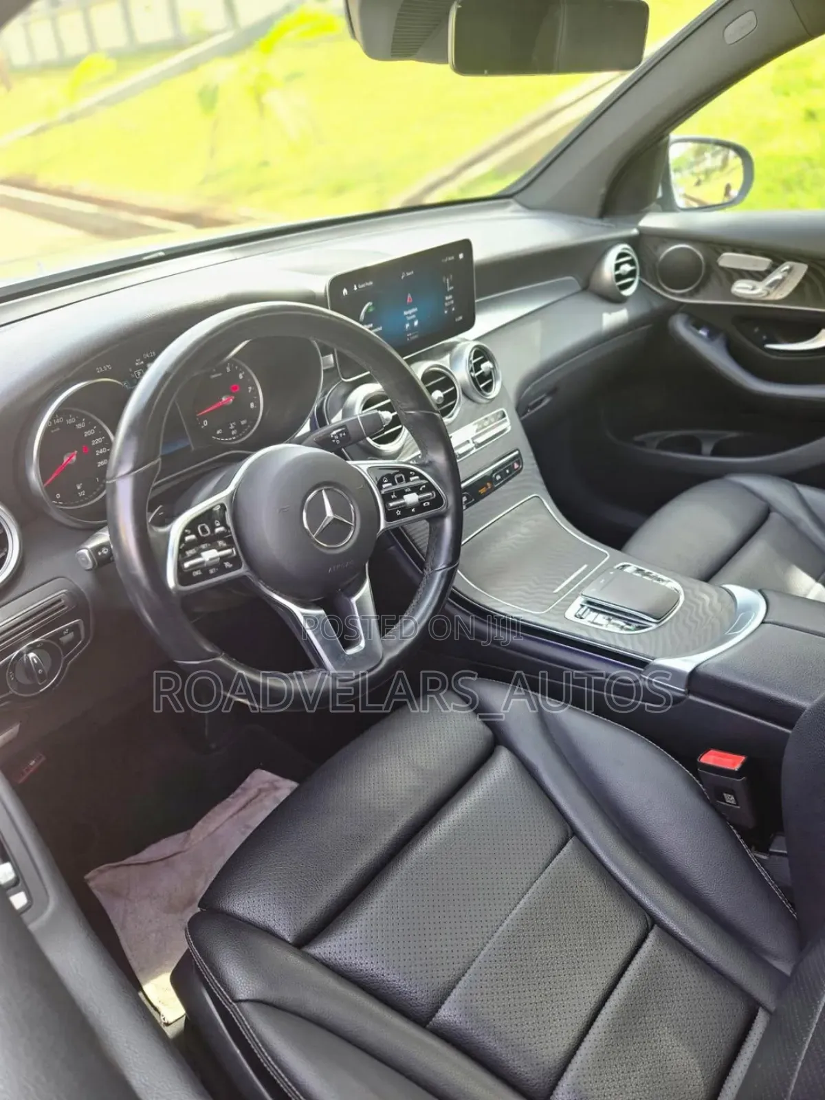 Mercedes-Benz GLC-Class GLC 300 4MATIC AWD 2023 Silver