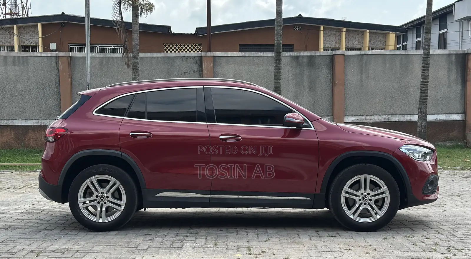 Mercedes-Benz GLA-Class 2021 Red