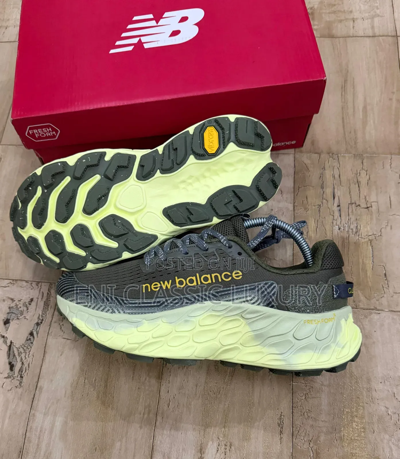 New Balance Luxury Men's Sneakers Best Quality Well Banded Package