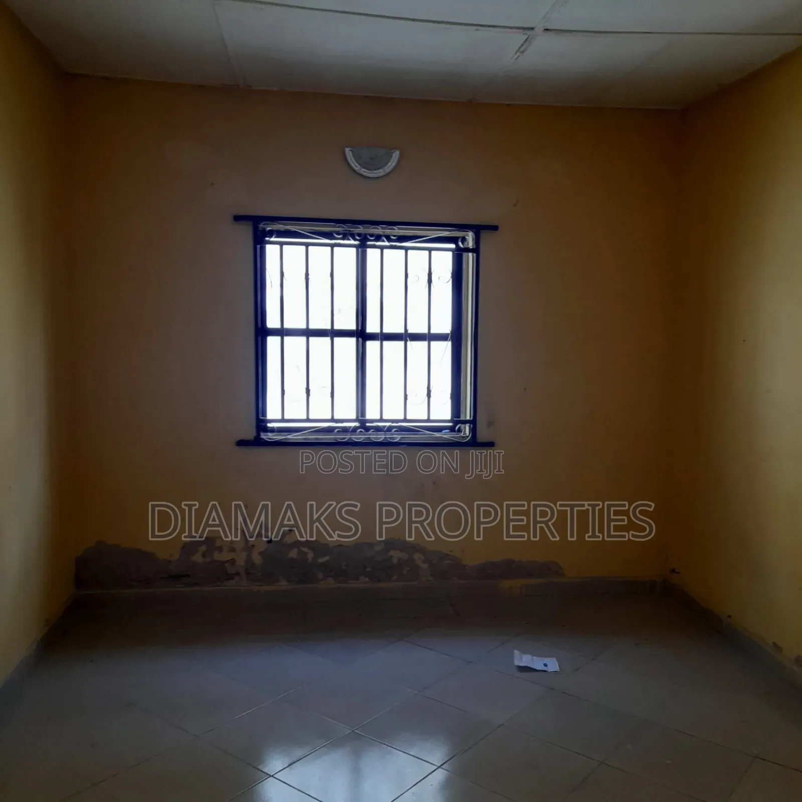 4bdrm Bungalow in Kadara Estate, Igbogbo for sale