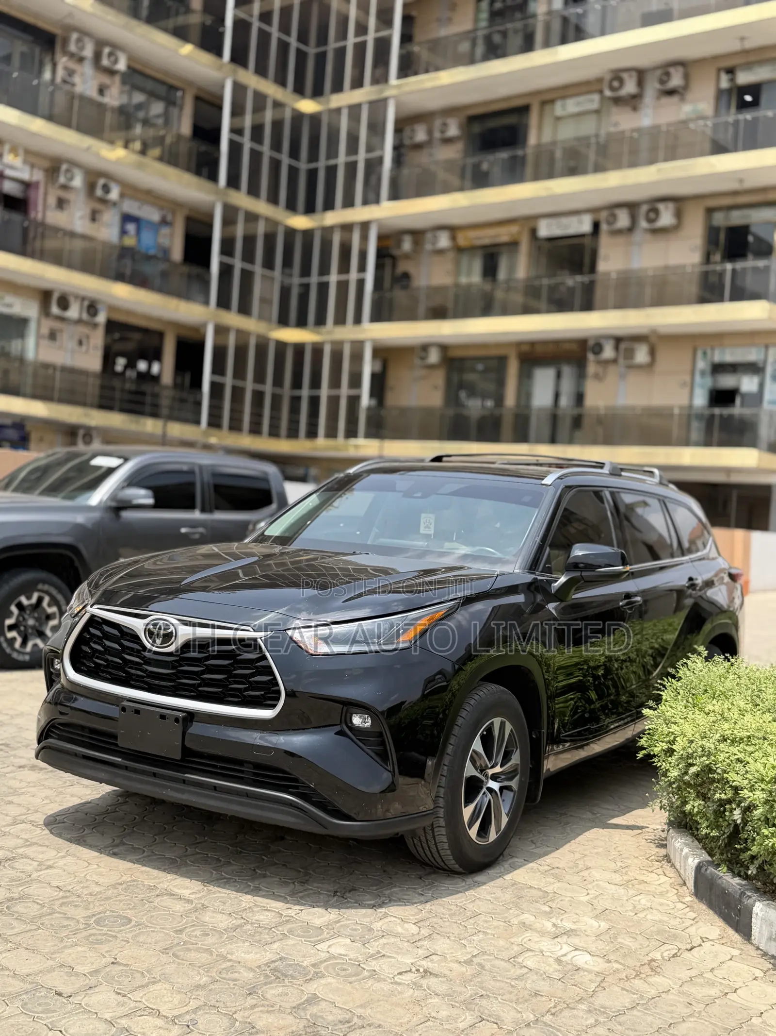 Toyota Highlander XLE 2021 Black