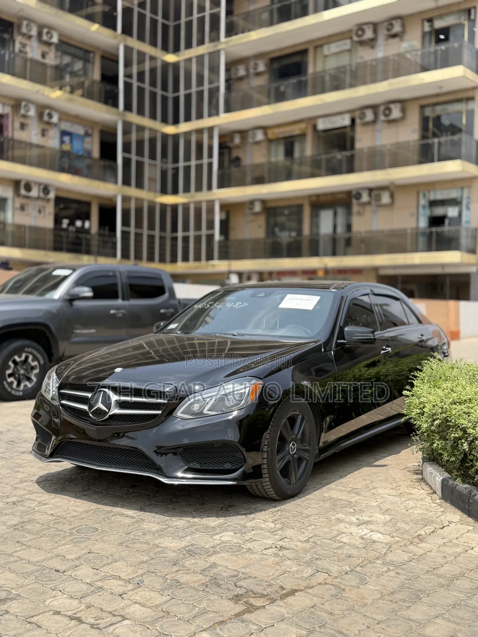 Mercedes-Benz E350 Base 4Matic Sedan AWD (3.5L 6cyl 7A) 2014 Black
