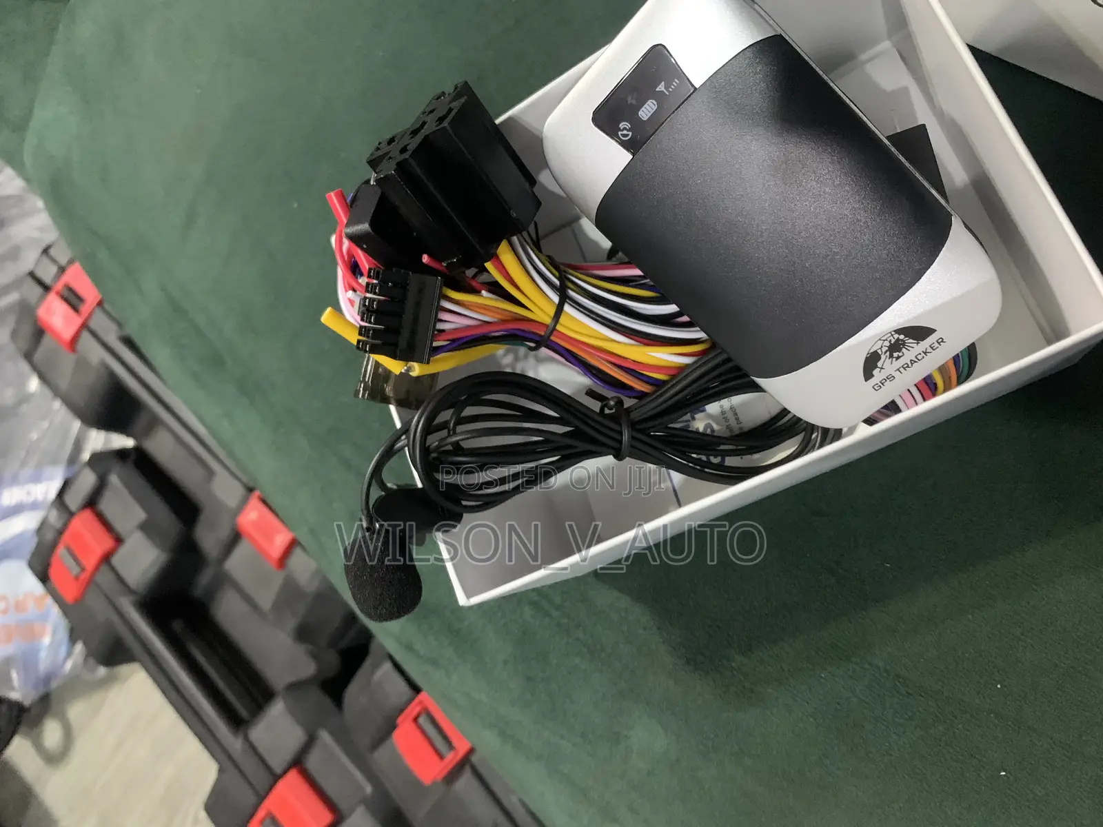 Car GPS Tracker – GSM/GPRS Real-Time Vehicle Tracking Device