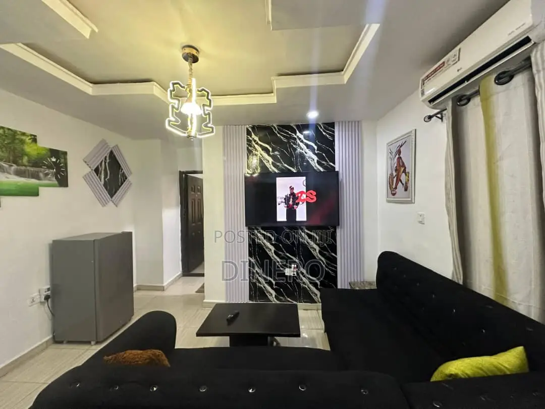 Dinero Diamond - One Bedroom Apartment Surulere