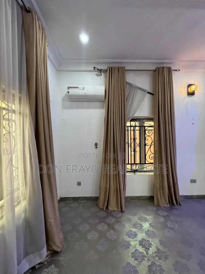 5bdrm Duplex in Kolapo Ishola Gra, Akobo for rent