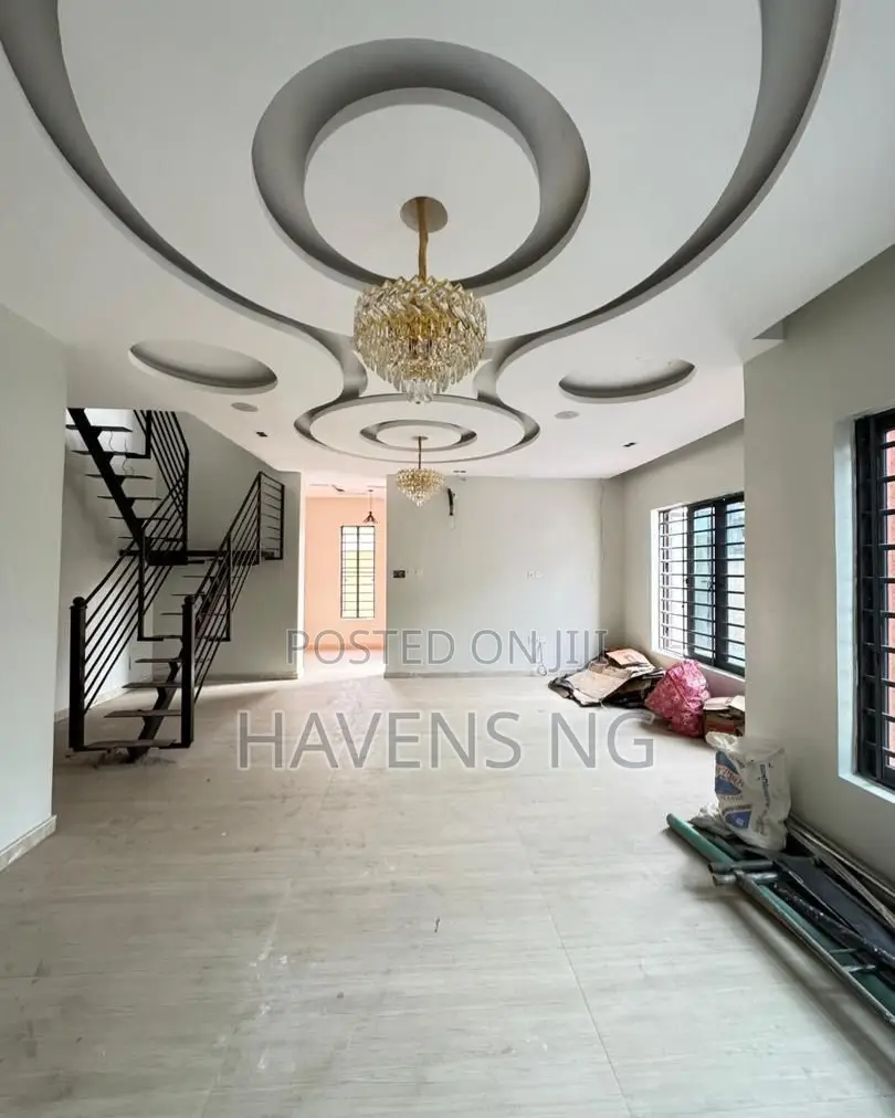 4bdrm Duplex in Phase 1 / Gbagada for sale