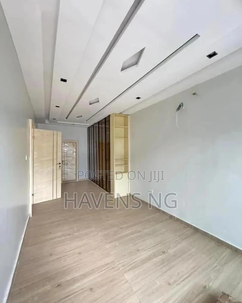 4bdrm Duplex in Phase 1 / Gbagada for sale
