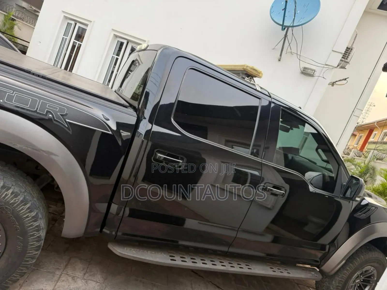 Ford F-150 Raptor 4x4 SuperCab Styleside 5.5 ft. box 133 in. WB 2020