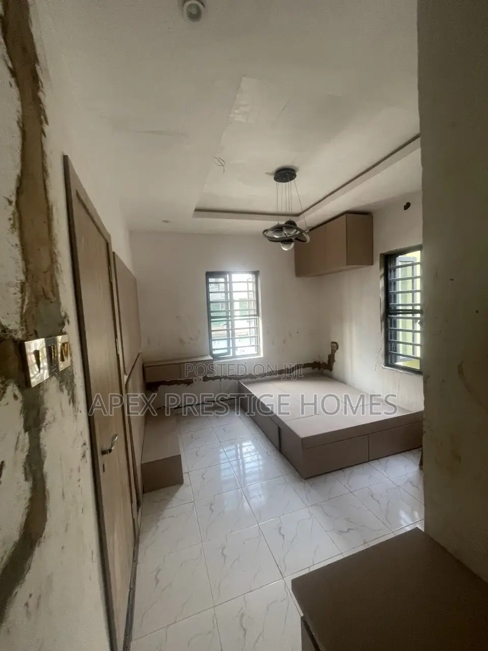 Studio Apartment in Owodunni Street, Yaba for sale