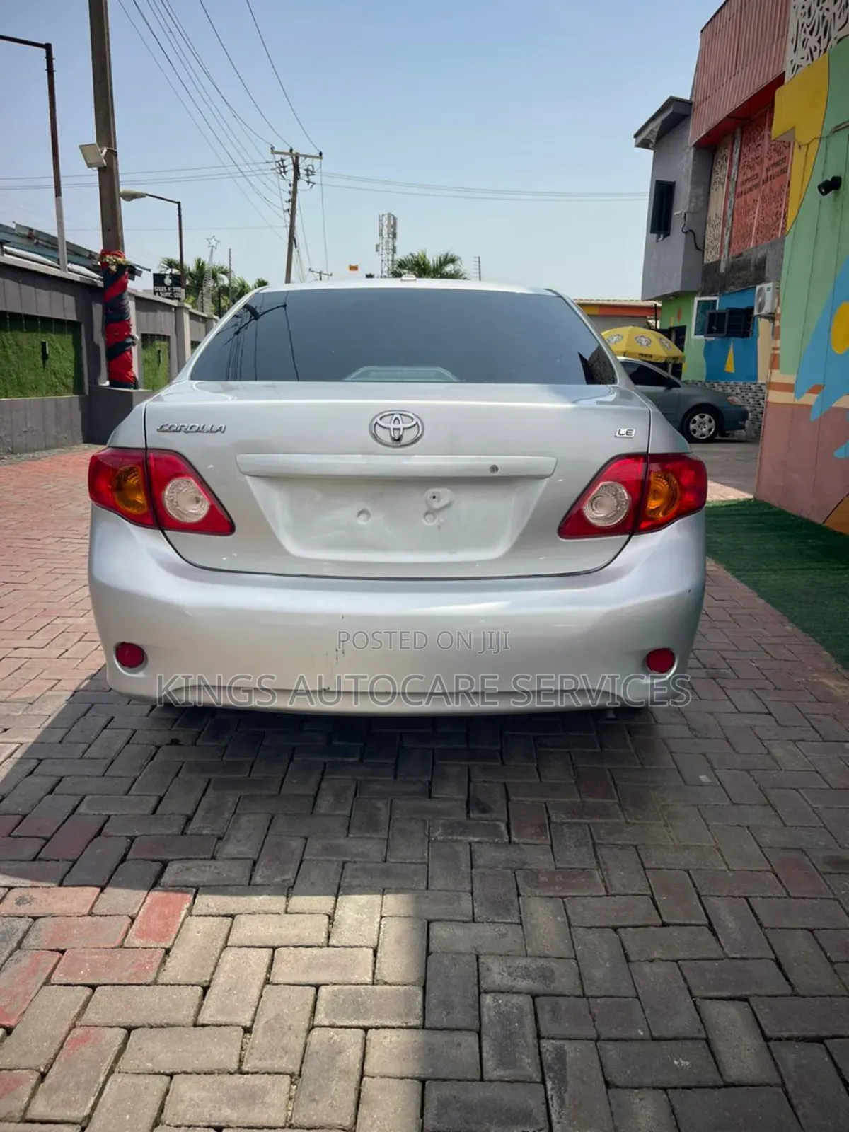 Toyota Corolla LE 4dr Sedan (1.8L 4cyl 4A) 2010 Silver
