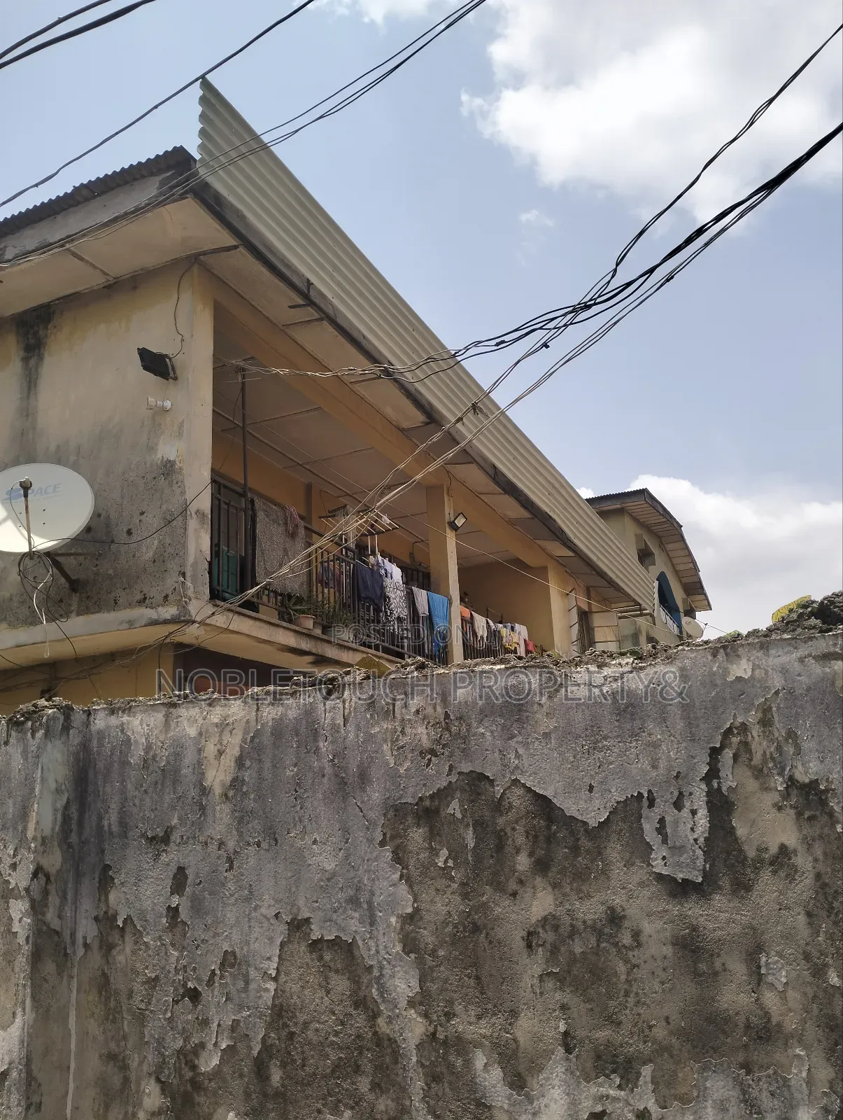 3bdrm Block of Flats in Ejigbo Lagos, Orilowo for sale